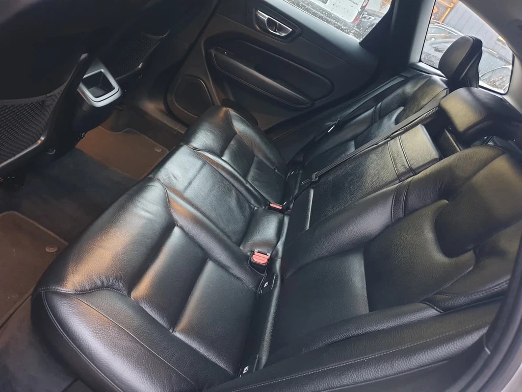 VOLVO XC60 B4 Diesel Mild Hybrid AWD Inscription Geartronic ** Voll-Leder ** Gr-Navi ** RF-Kamera 360° ** Sitzmemory ** Ab MFK **-image-12