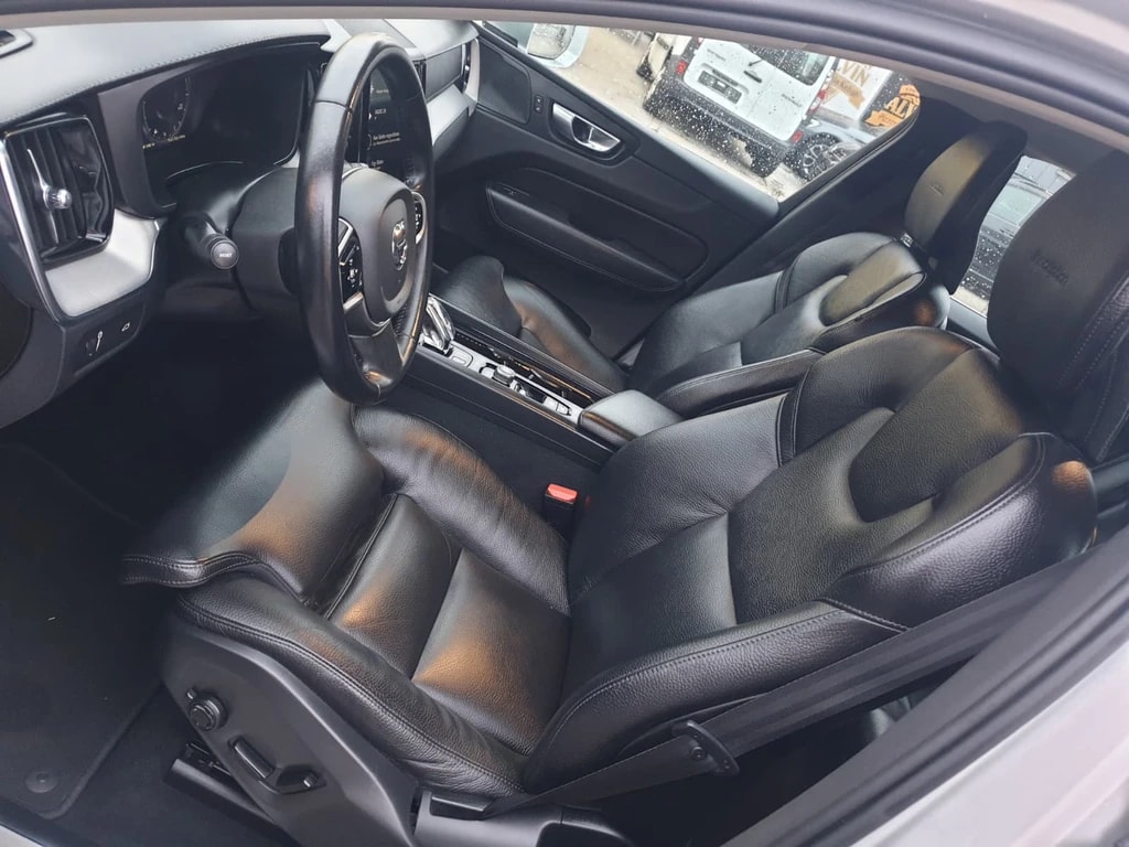 VOLVO XC60 B4 Diesel Mild Hybrid AWD Inscription Geartronic ** Voll-Leder ** Gr-Navi ** RF-Kamera 360° ** Sitzmemory ** Ab MFK **-image-11