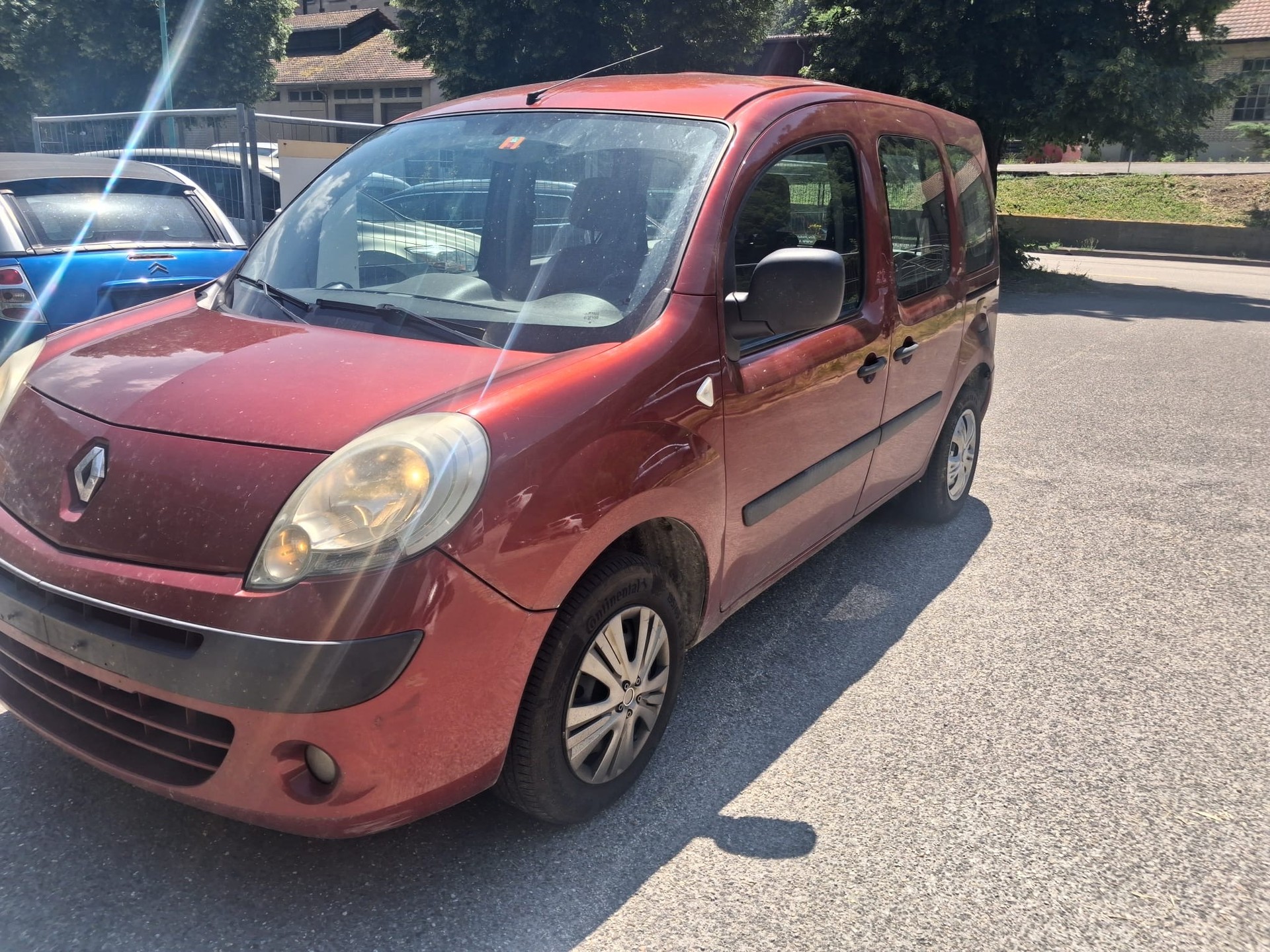 RENAULT Kangoo 1.5 dCi Authentique-image-0