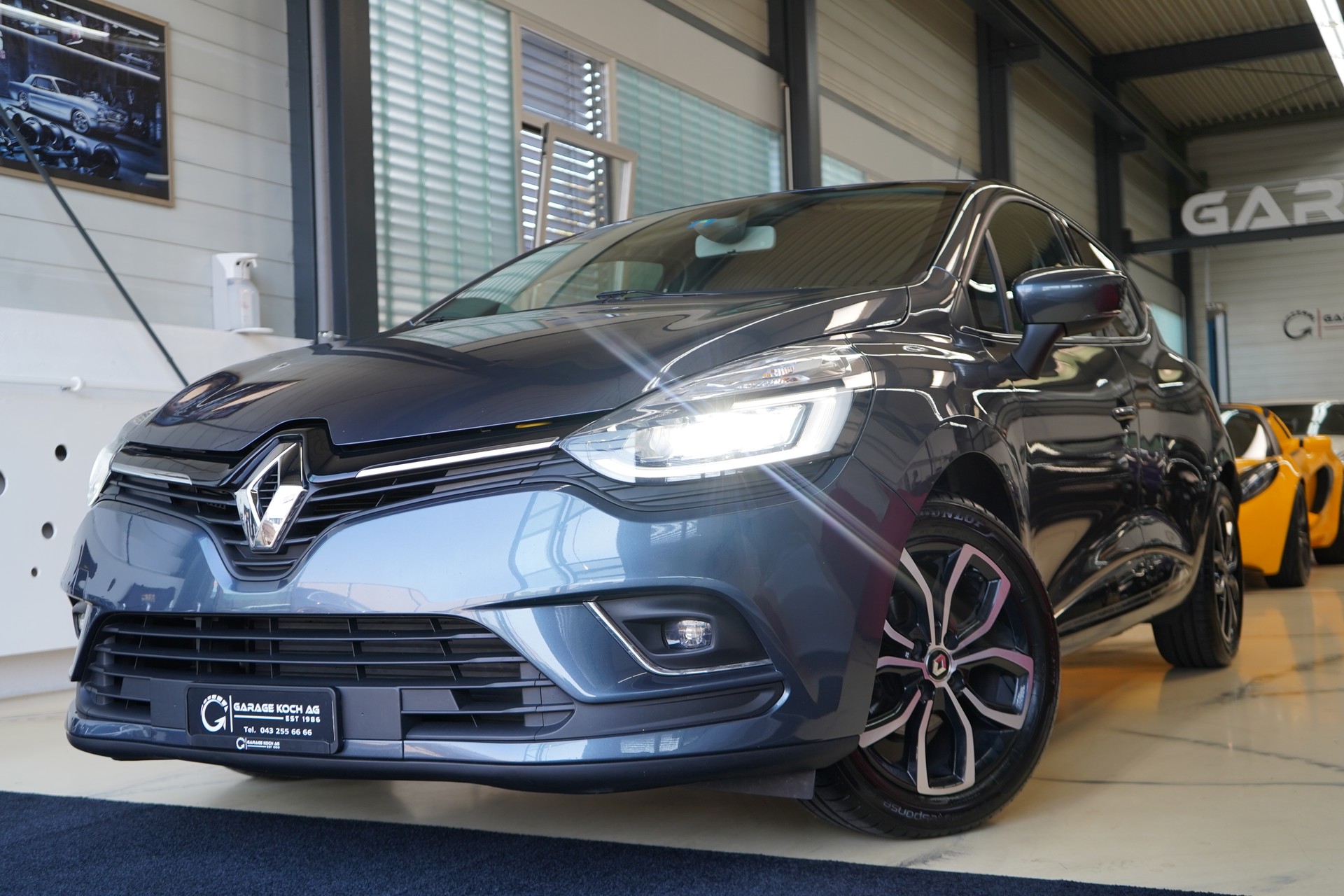 RENAULT Clio 0.9 12V Intens-image-1