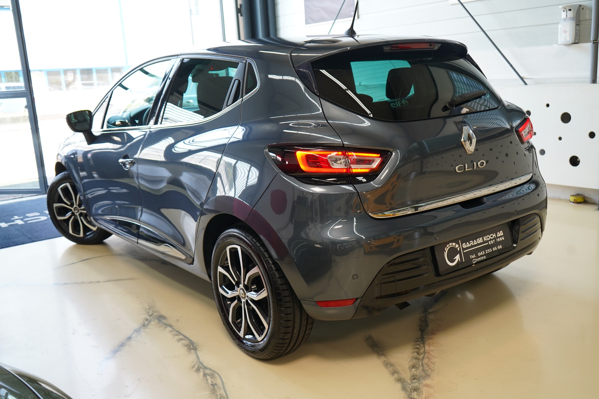 RENAULT Clio 0.9 12V Intens-image-4