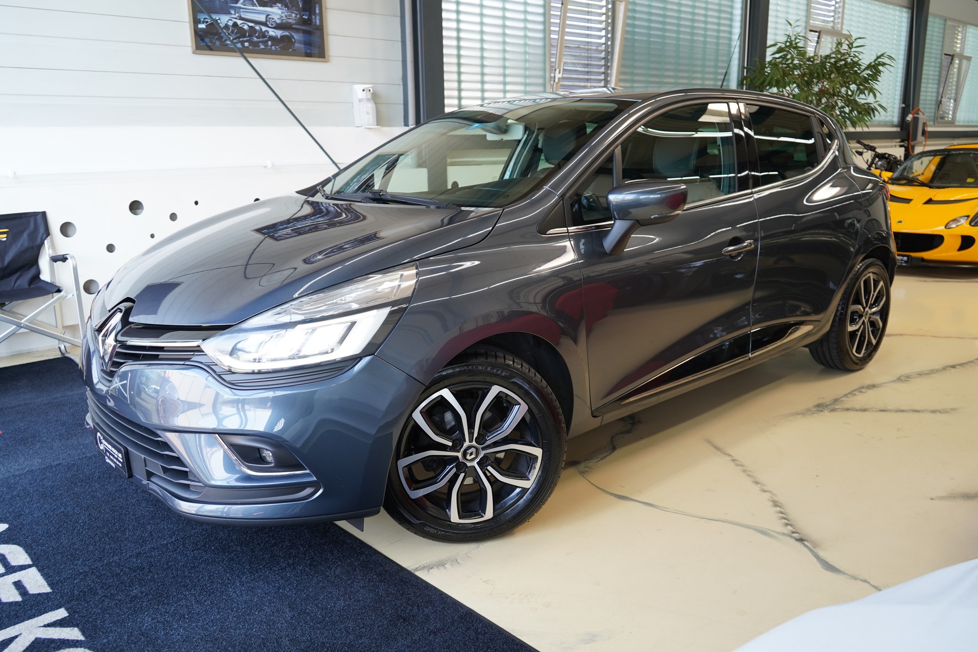 RENAULT Clio 0.9 12V Intens-image-2