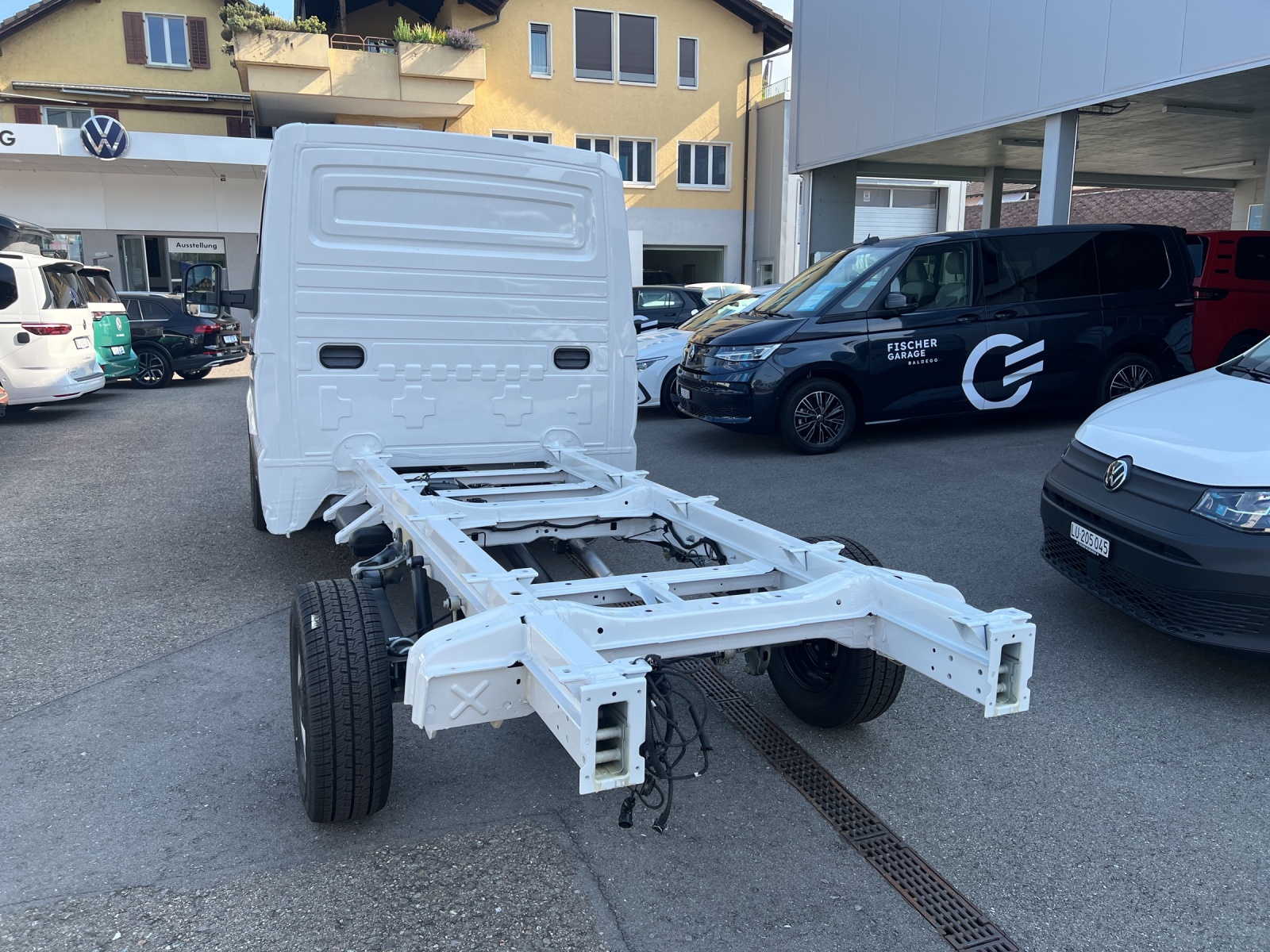 VW Crafter 35 2.0 BiTDI L3 HD-image-9