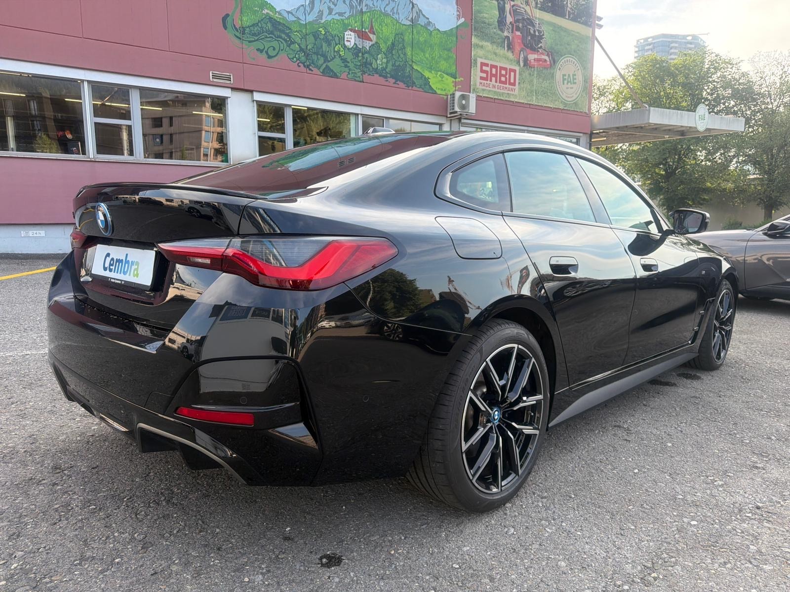 BMW i4 M50-image-1