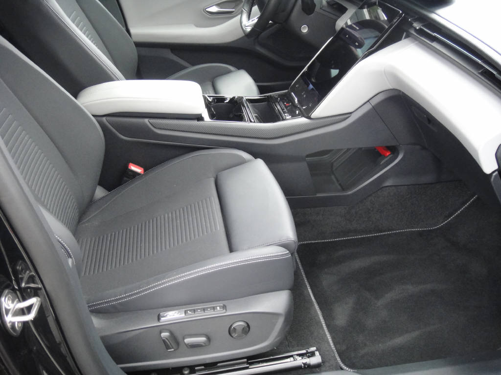 FORD Capri Extended Range Premium-image-7