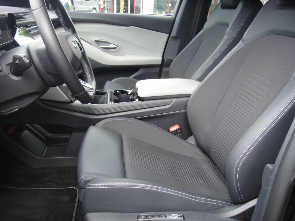 FORD Capri Extended Range Premium-image-6
