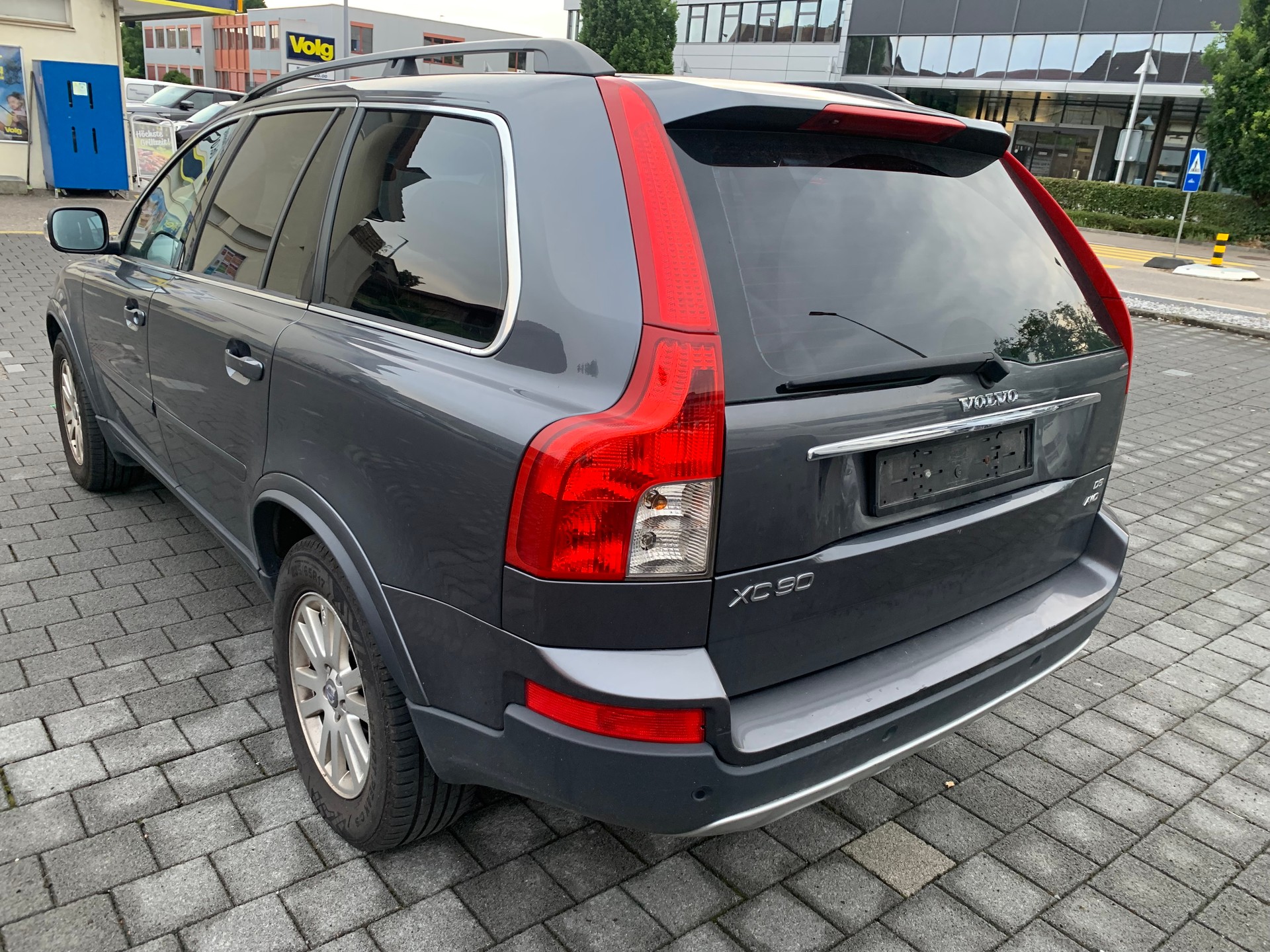 VOLVO XC90 D5 AWD Summum-image-2