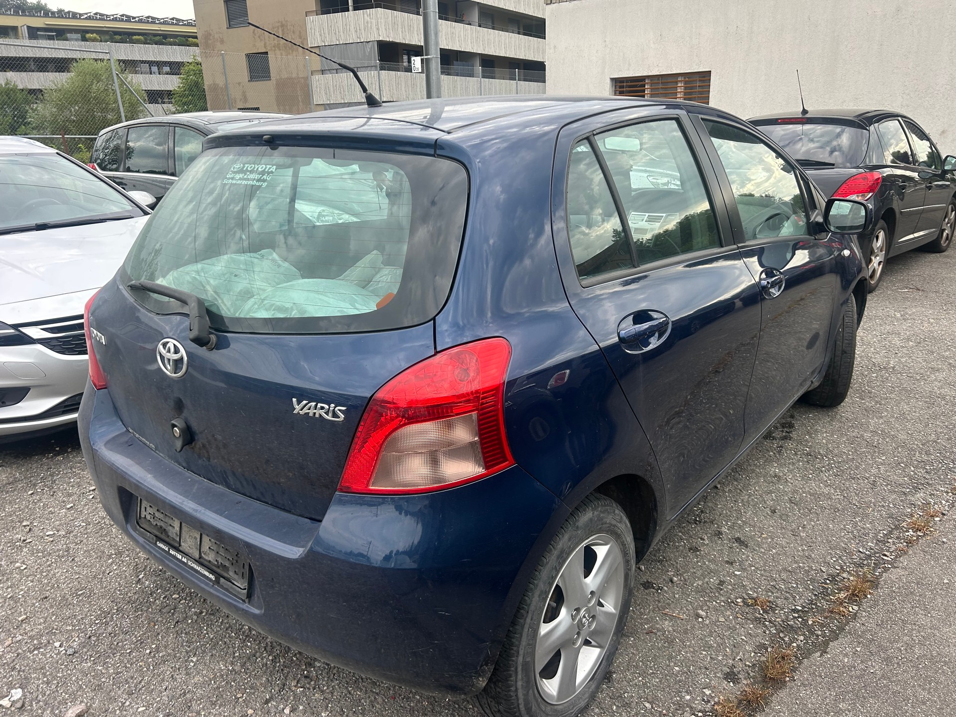 TOYOTA Yaris 1.3 Linea Sol-image-3
