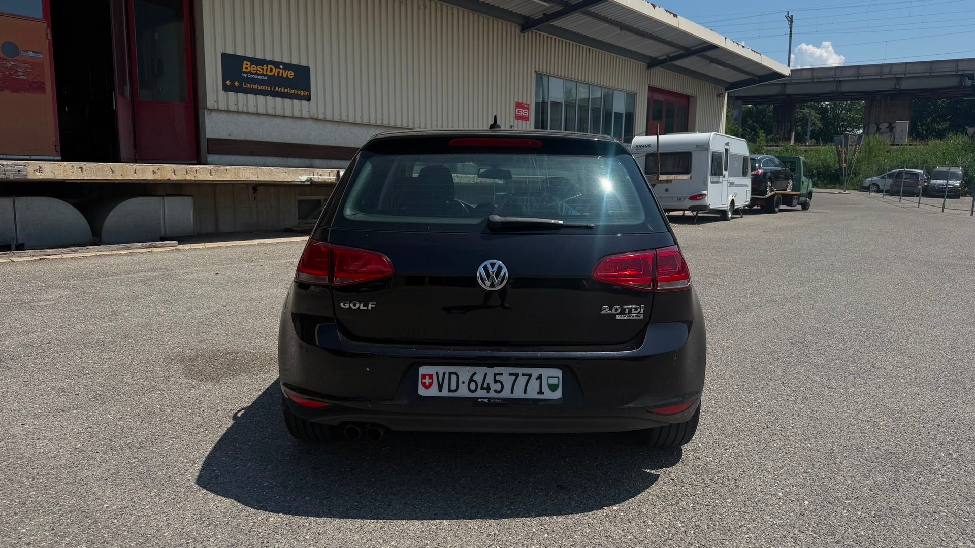 VW Golf 2.0 TDI Highline DSG-image-6