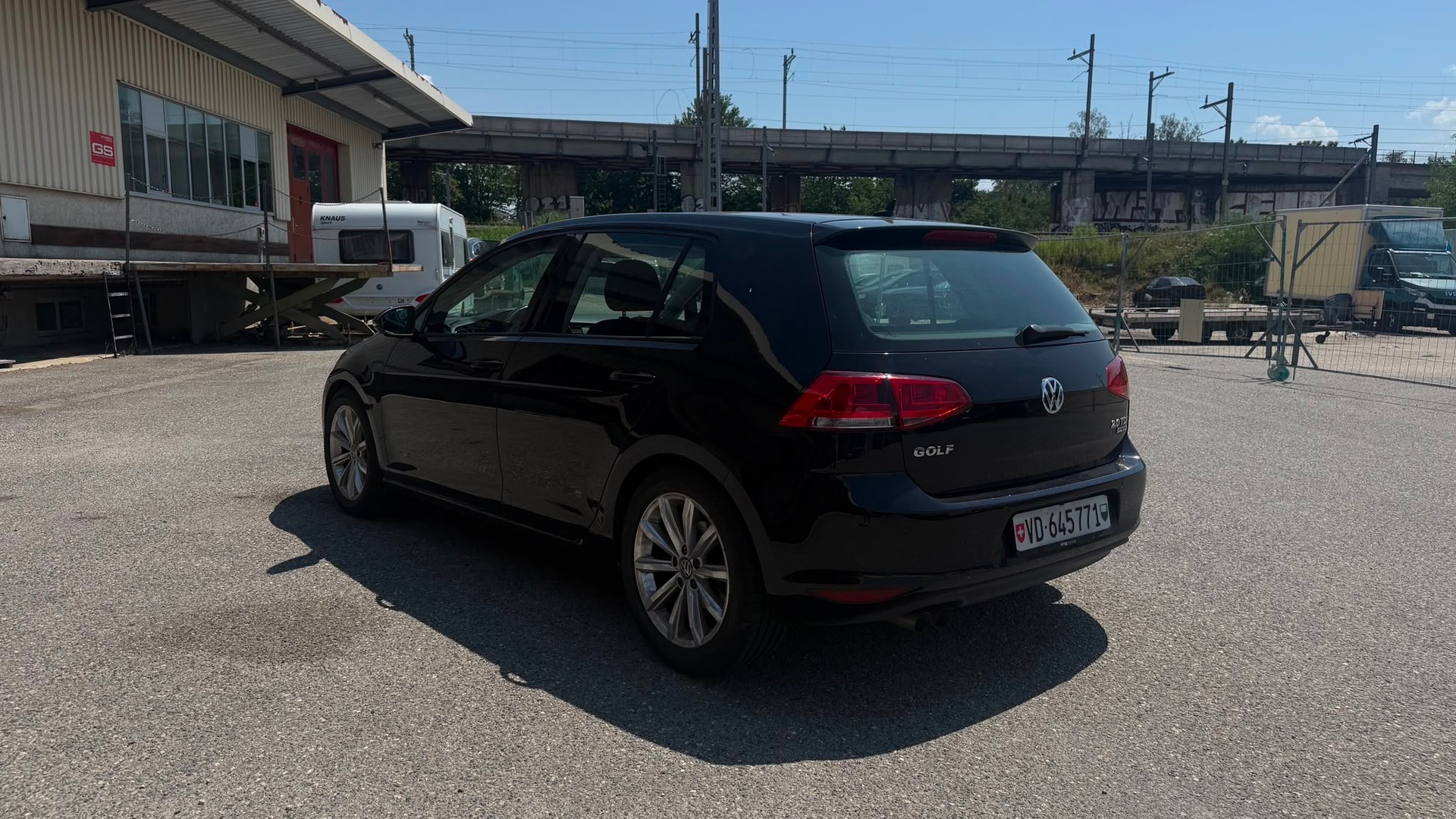 VW Golf 2.0 TDI Highline DSG-image-5