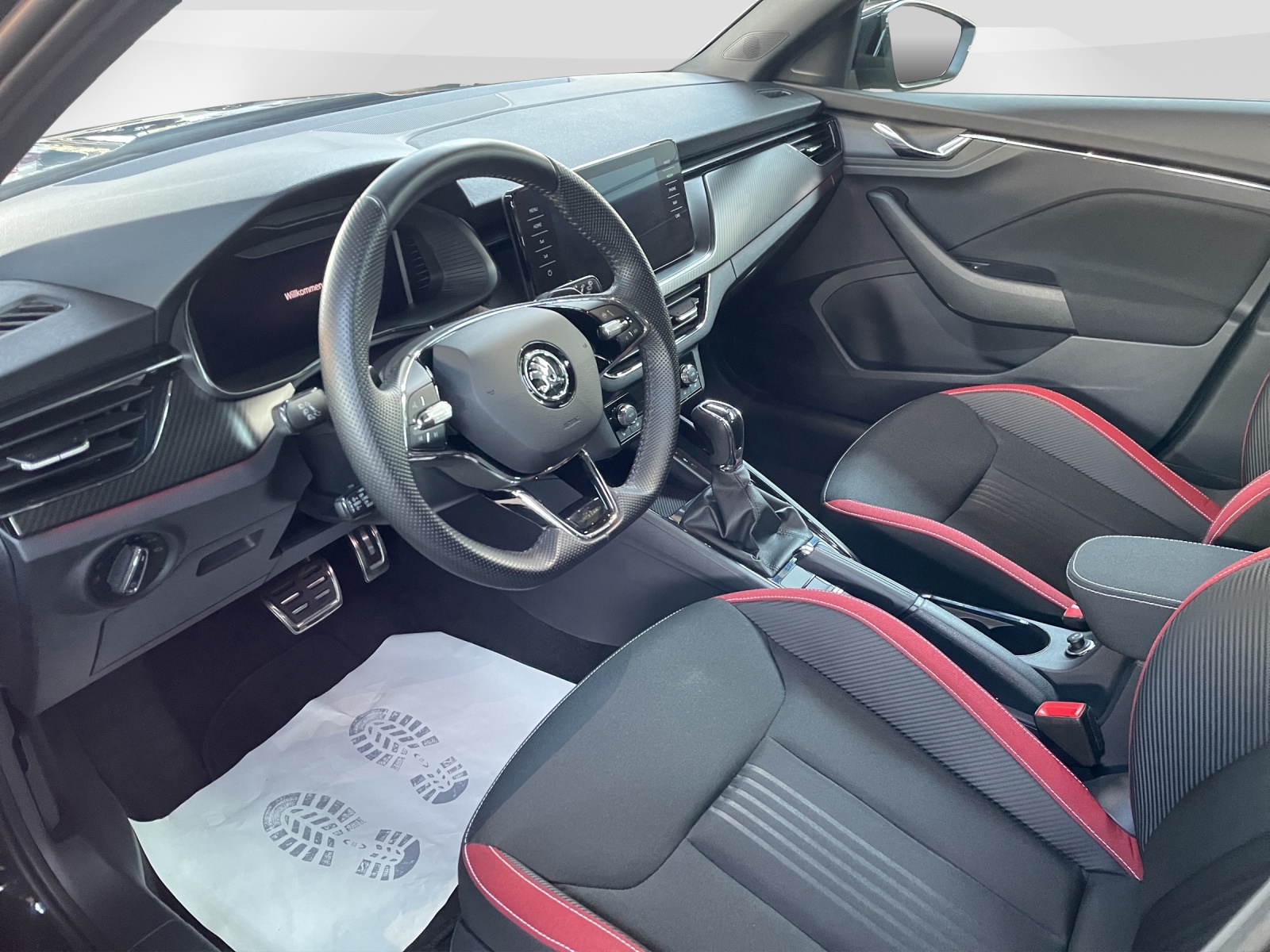 SKODA Kamiq 1.5 TSI Monte Carlo DSG-image-6