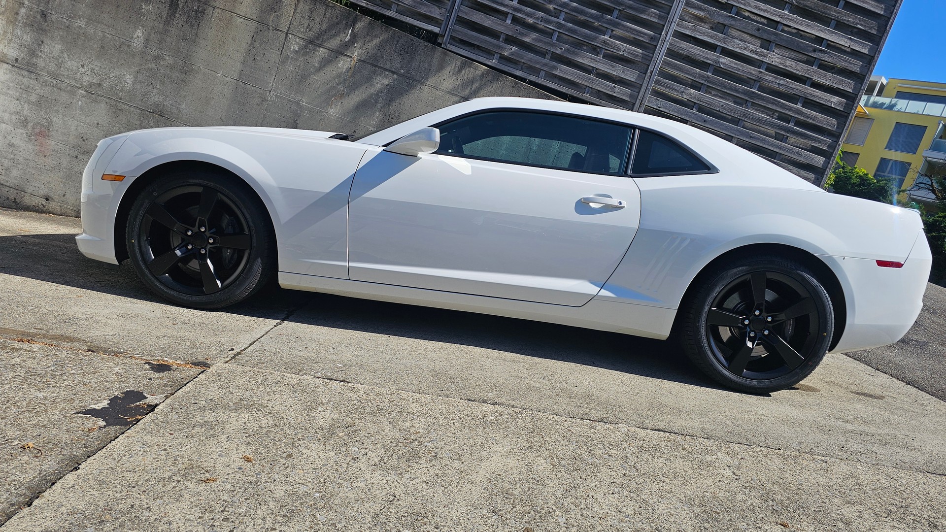 CHEVROLET Camaro SS-image-4