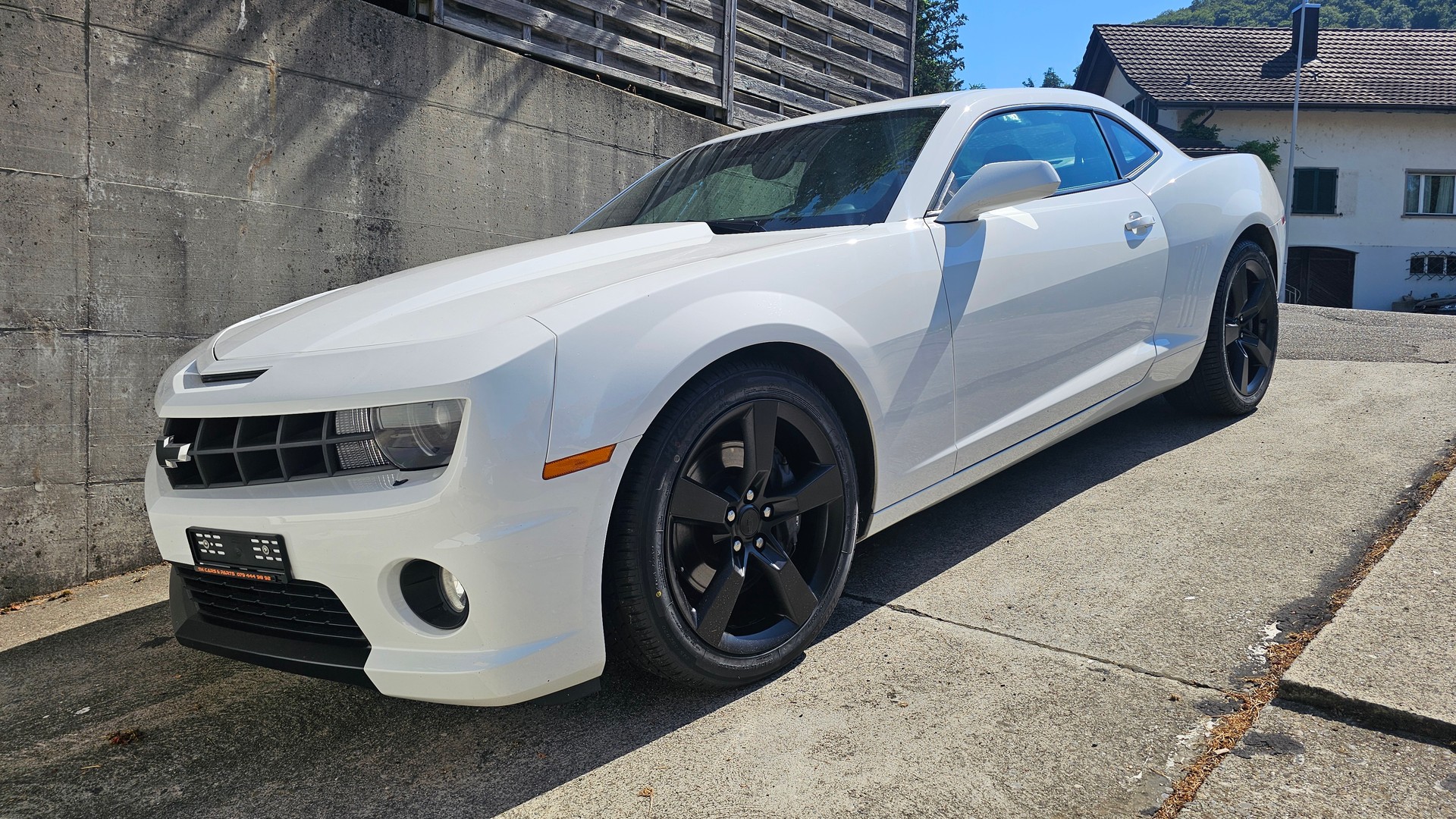 CHEVROLET Camaro SS-image-3