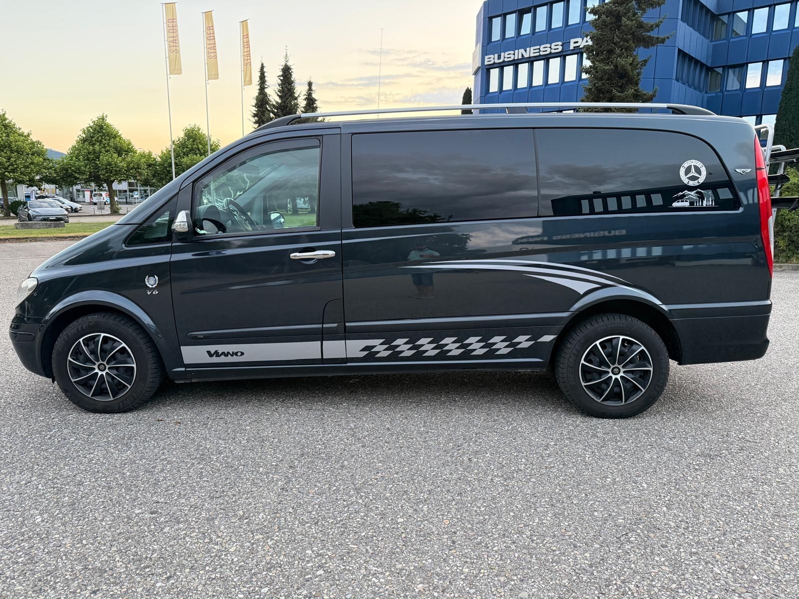 MERCEDES-BENZ Viano 3.0 CDI Fun L Automat-image-3