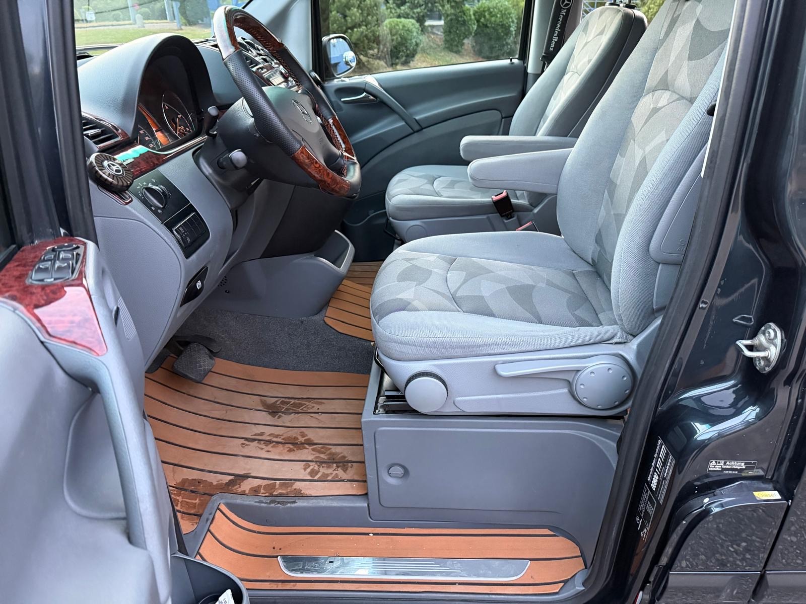 MERCEDES-BENZ Viano 3.0 CDI Fun L Automat-image-10