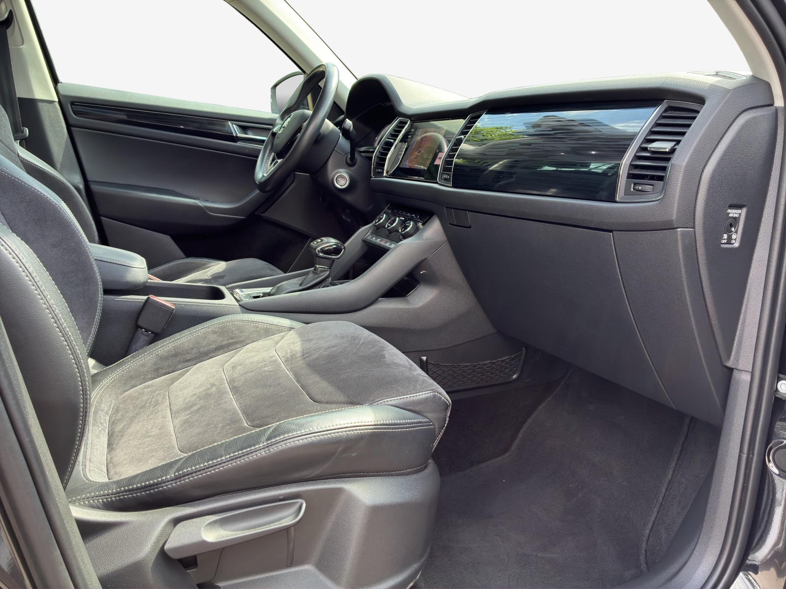 SKODA Kodiaq 2.0 TDI CR Style 4x4 DSG-image-13