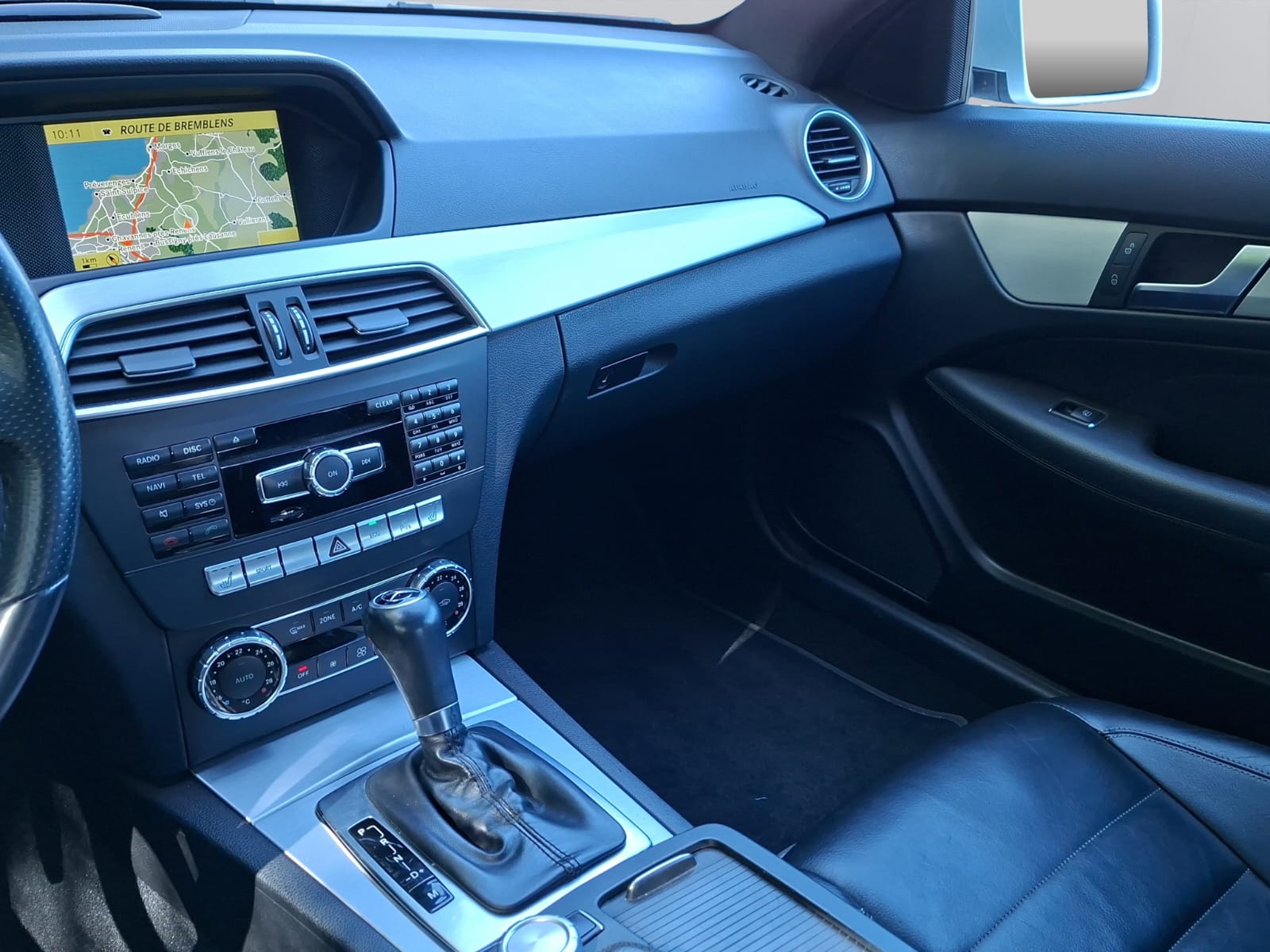 MERCEDES-BENZ C 350 Coupé 7G-Tronic-image-15