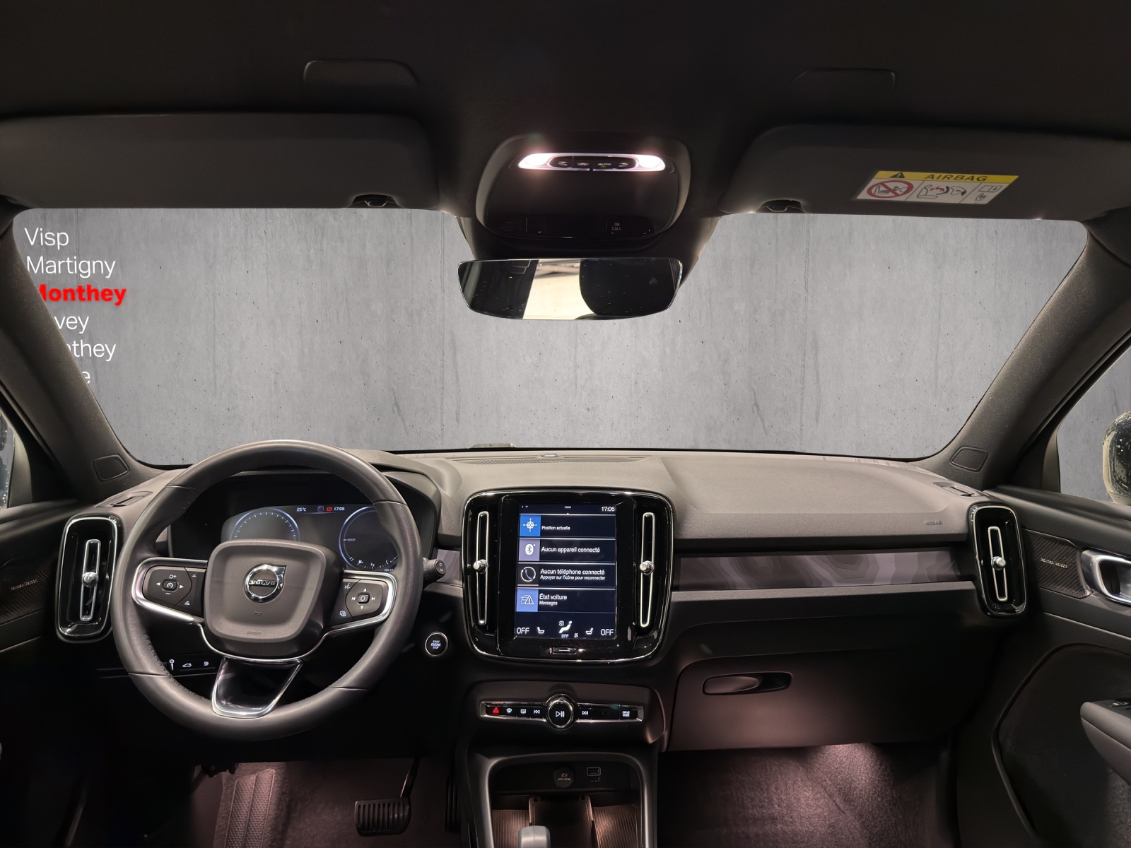VOLVO XC40 T4 PHEV Plus Dark DCT-image-15