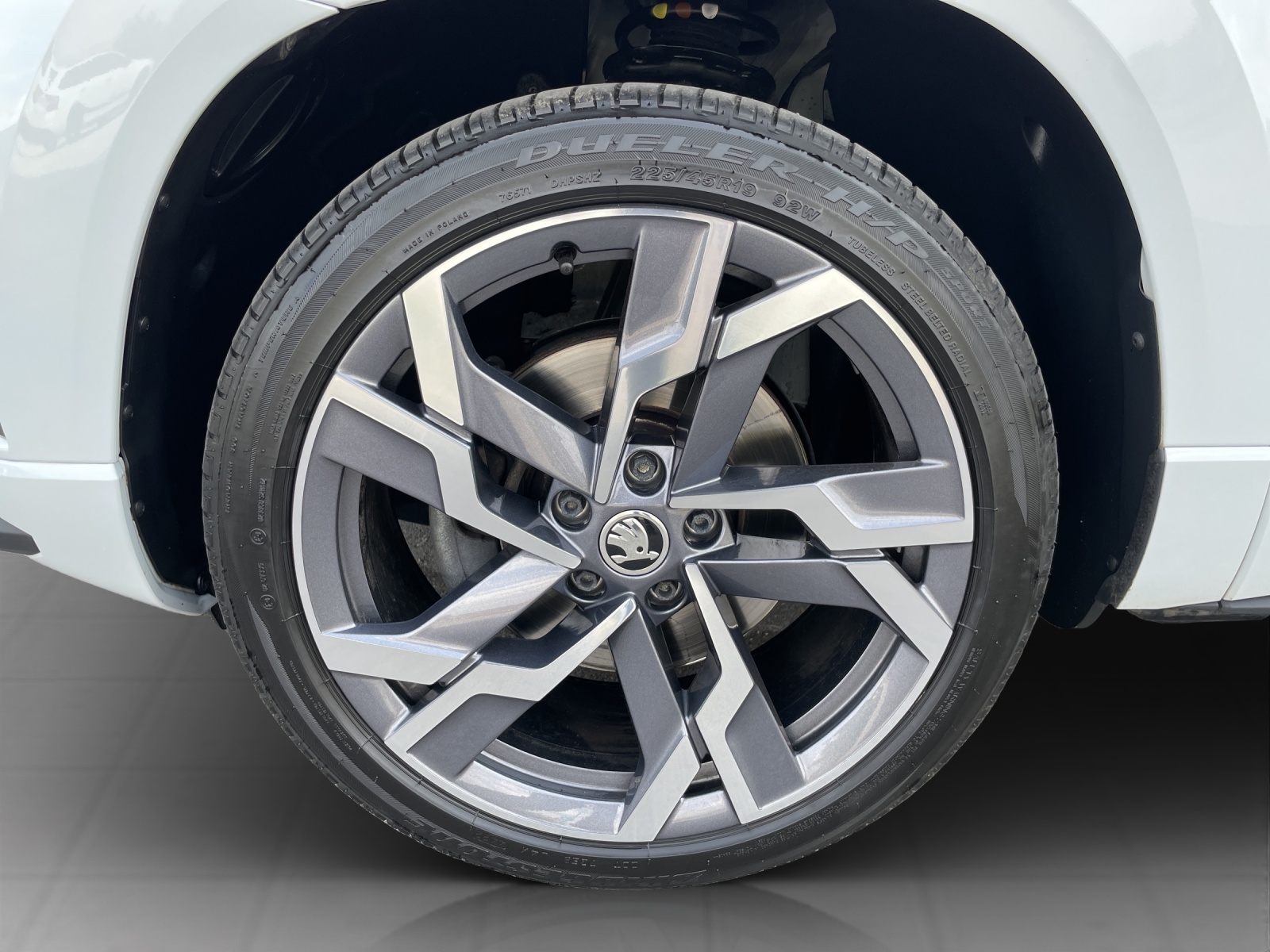 SKODA Karoq 2.0 TSI SportLine 4x4 DSG-image-19