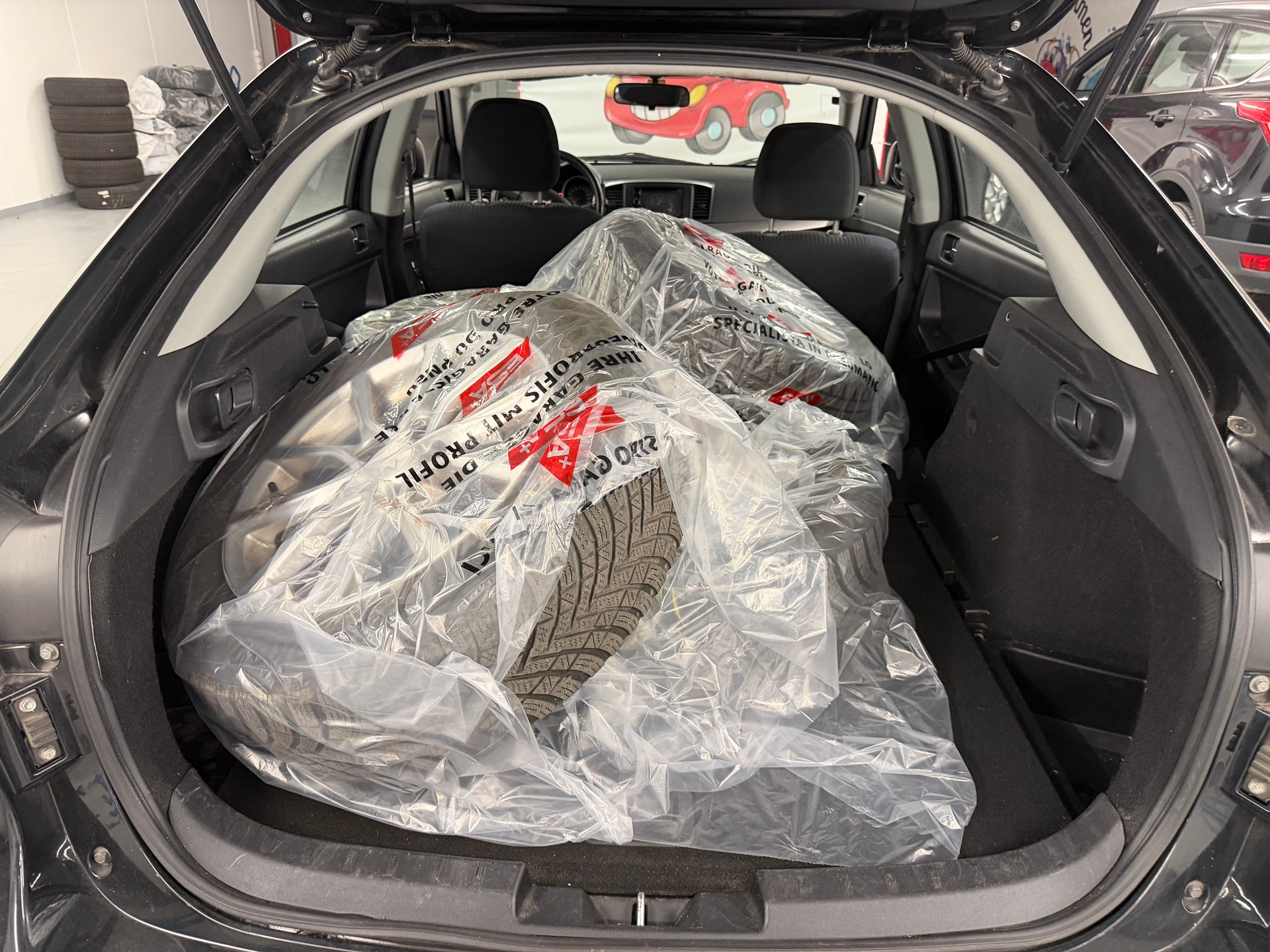 MITSUBISHI Lancer Sportback 1.6 Inform-image-10