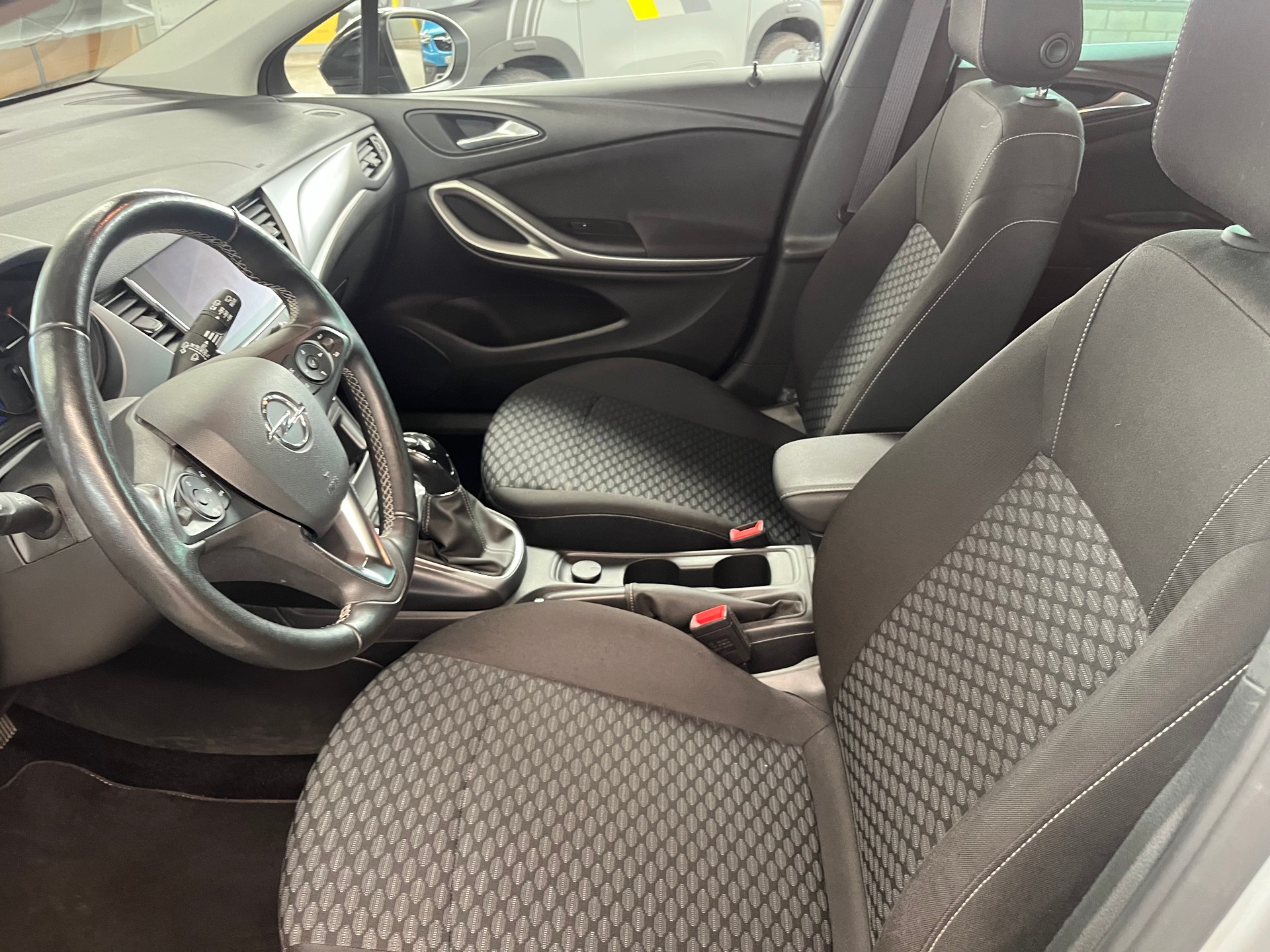 OPEL Astra Sports Tourer 1.2i Turbo Edition-image-1