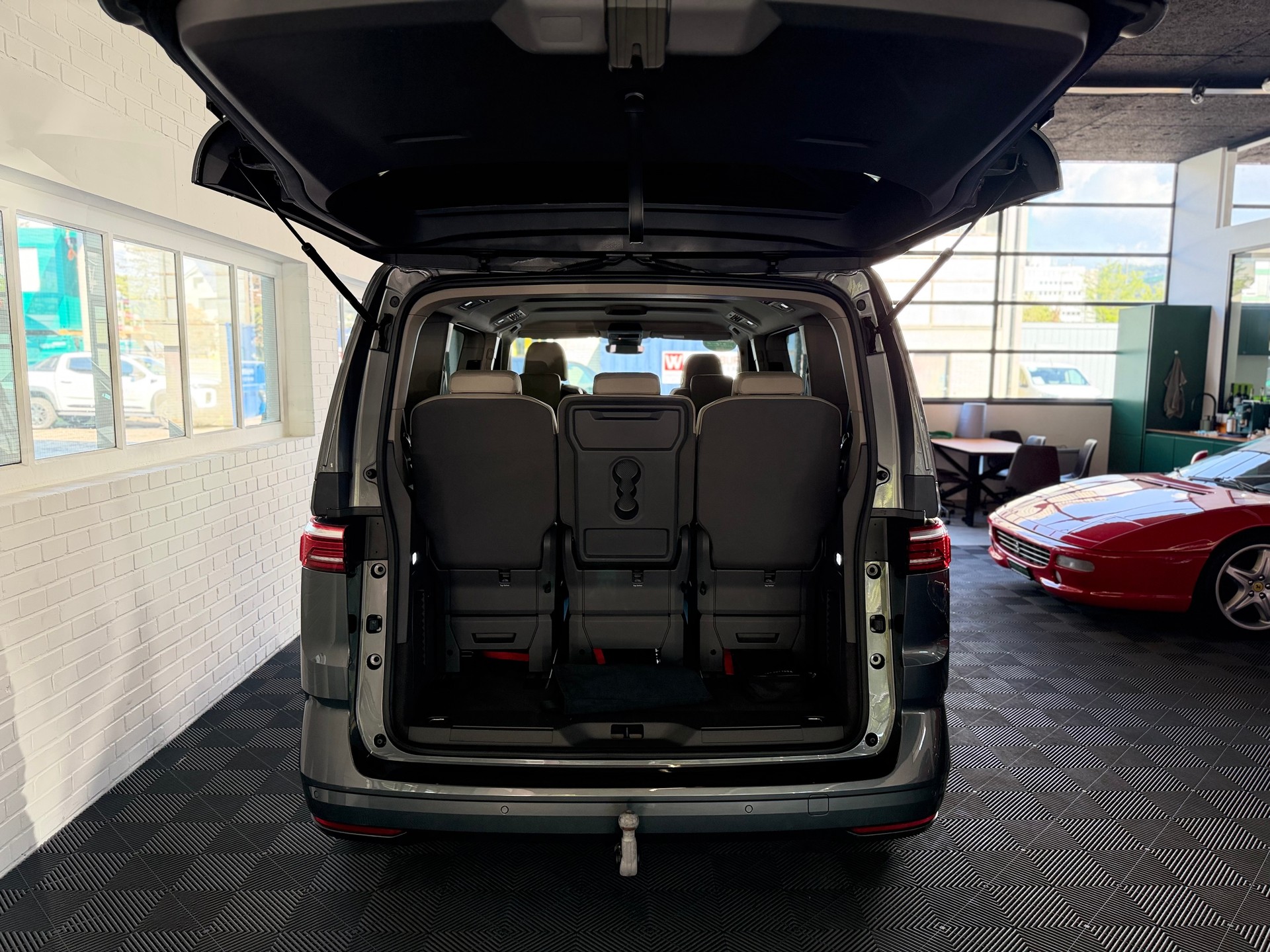 VW Multivan 2.0 TDI DSG-image-12