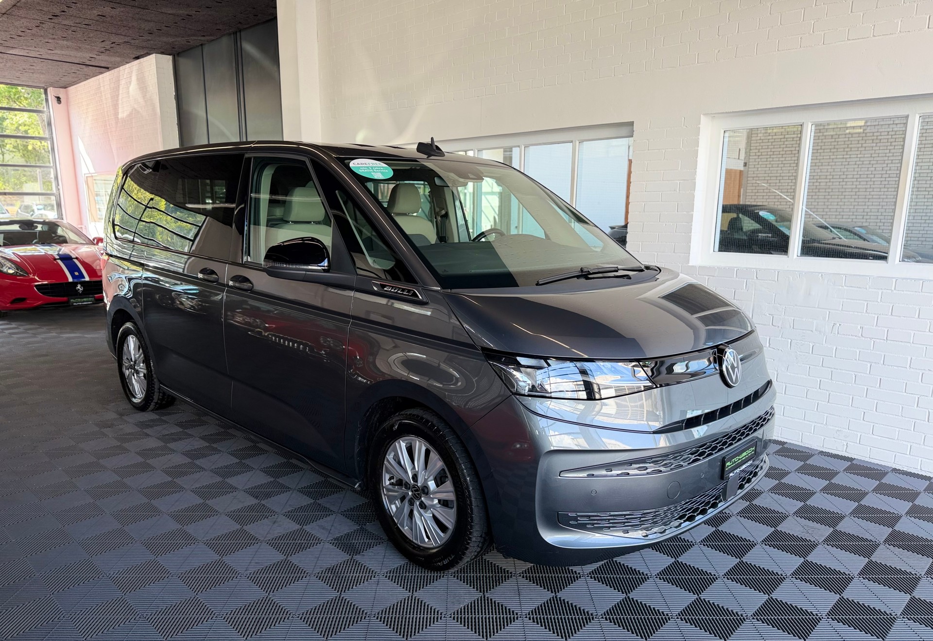 VW Multivan 2.0 TDI DSG-image-0