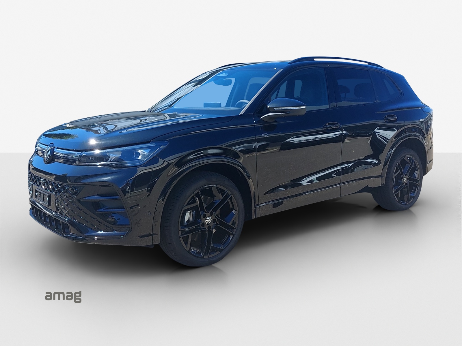 VW Tiguan 2.0 TSI DSG R-Line 4Motion-image-2