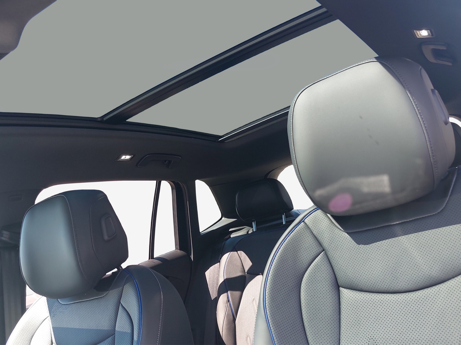VW Tiguan 2.0 TSI DSG R-Line 4Motion-image-15