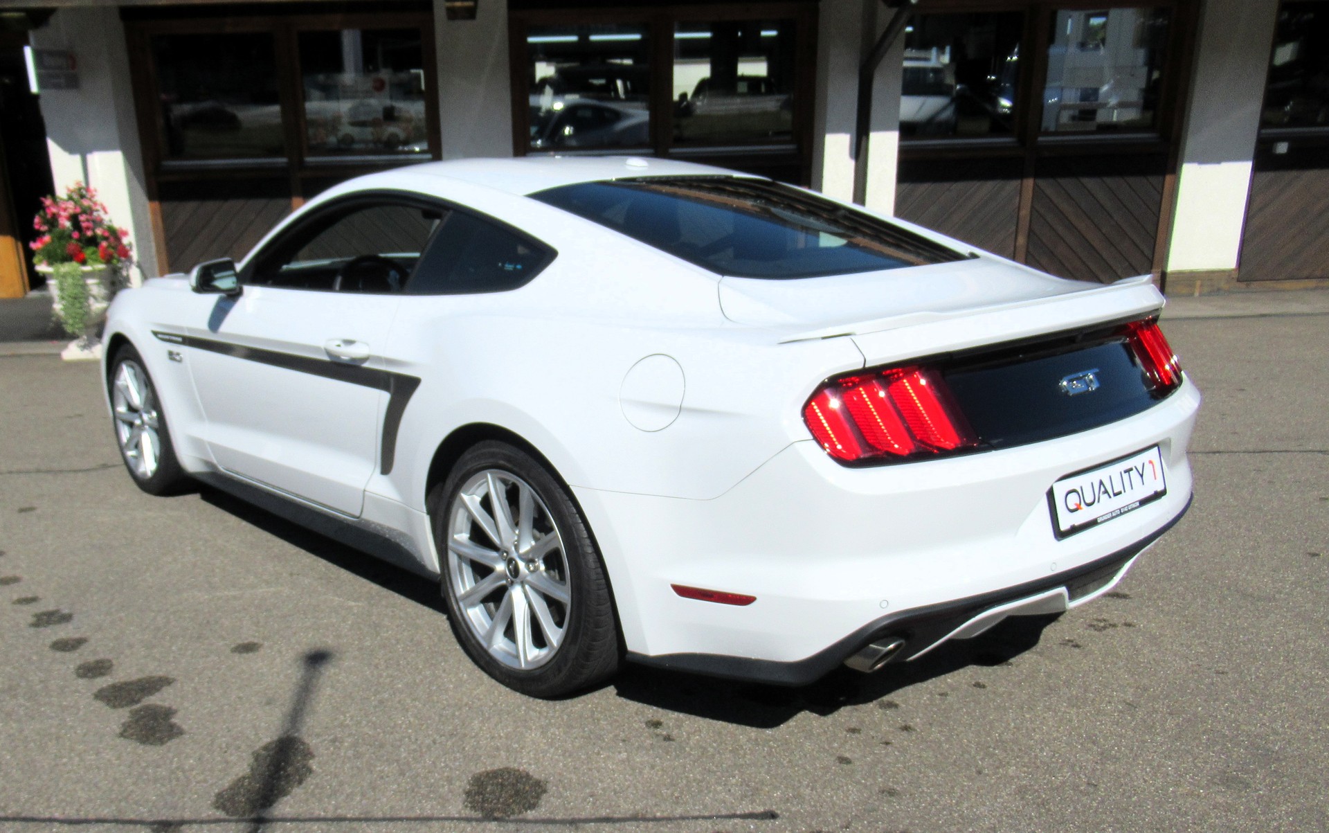 FORD Mustang Fastback 5.0 V8 GT-image-2