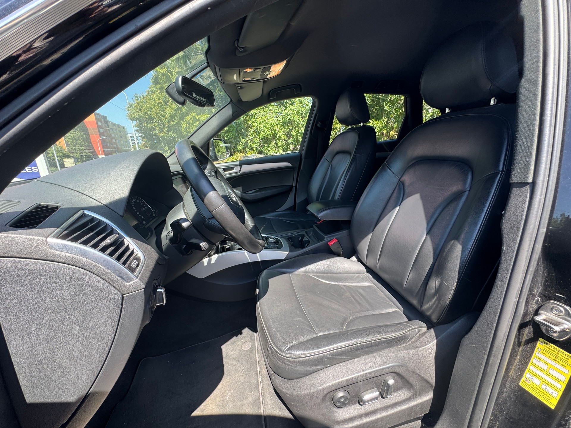 AUDI Q5 2.0 TFSI quattro tiptronic-image-6