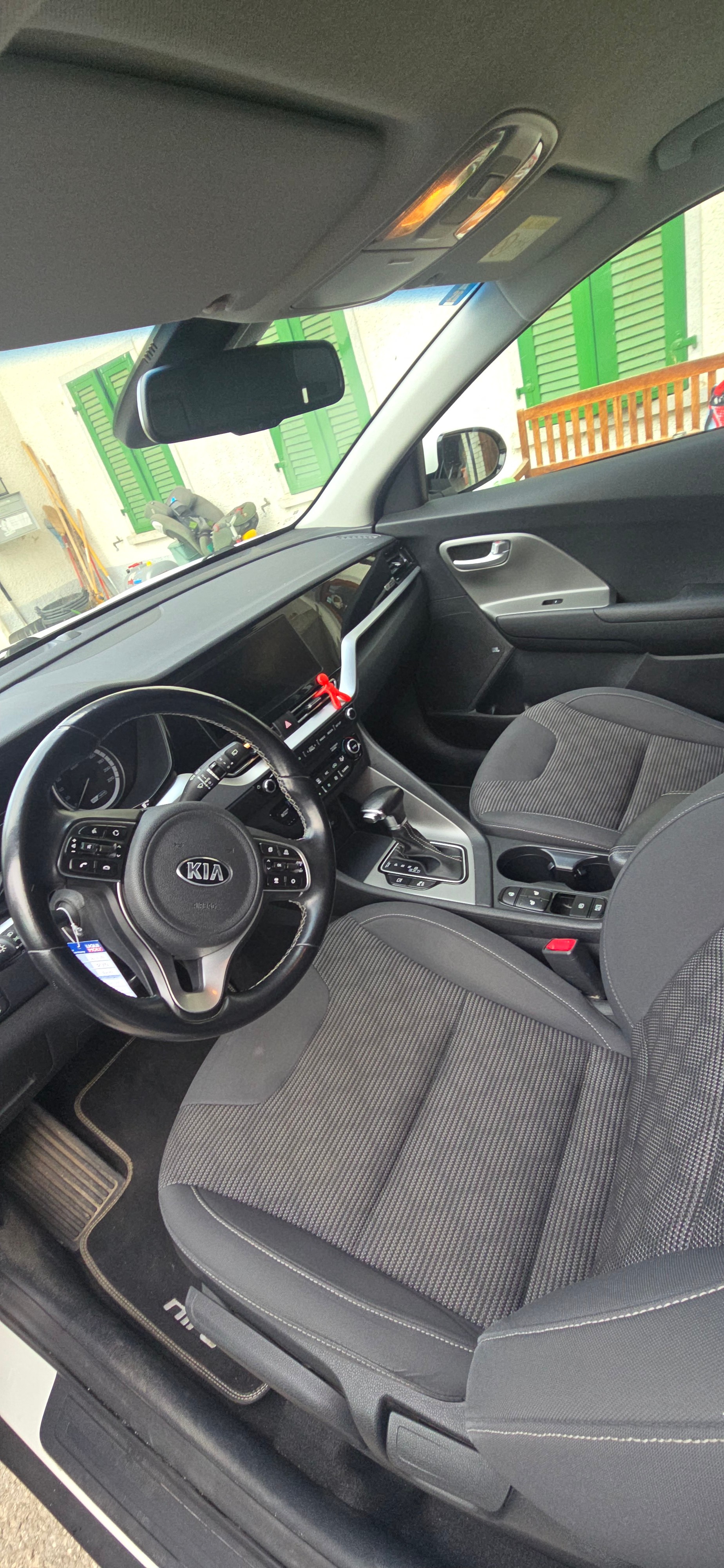 KIA 1.6 GDi Hybrid Power 25-image-1