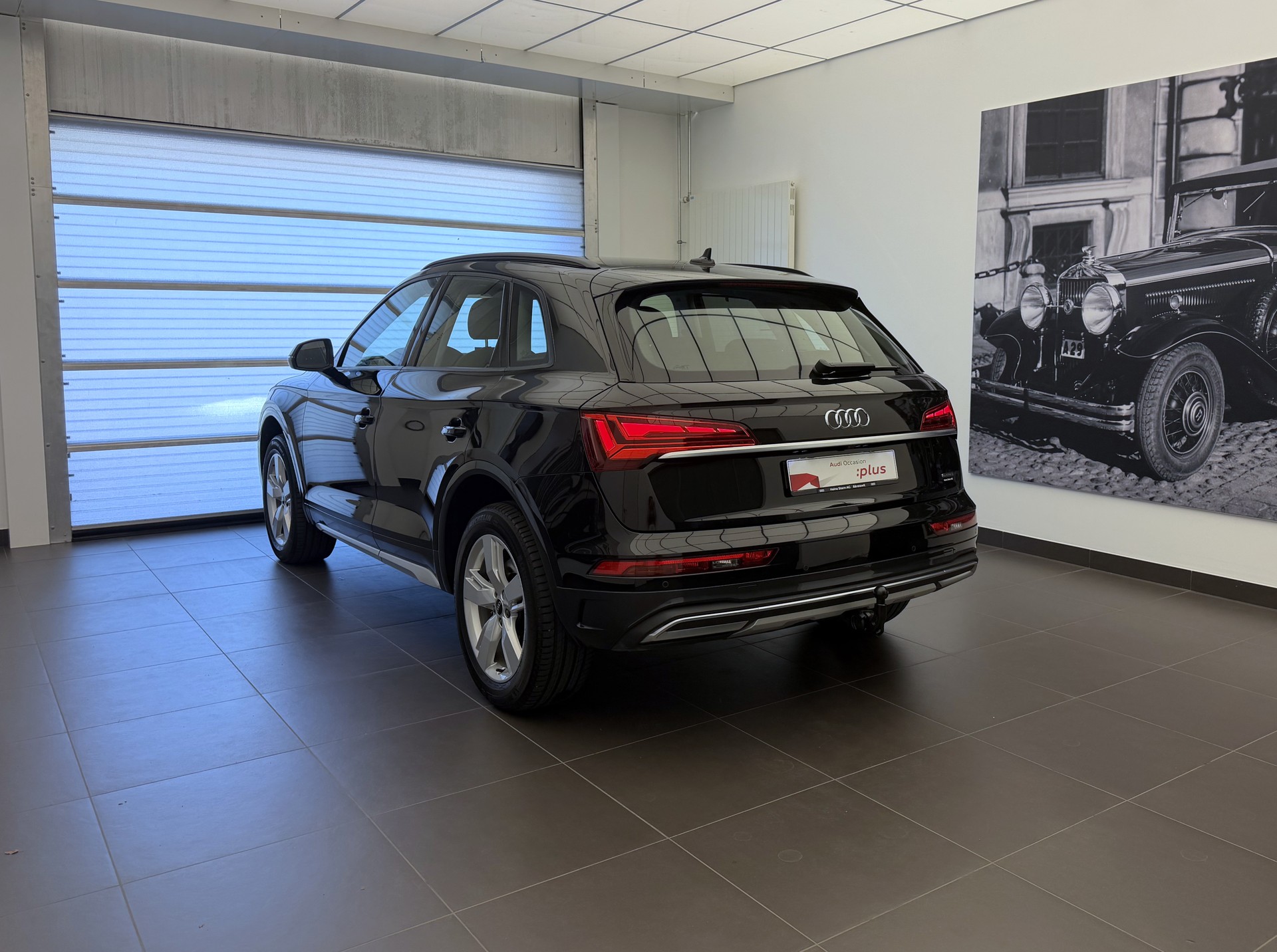 AUDI Q5 40 TDI quattro S-tronic-image-24