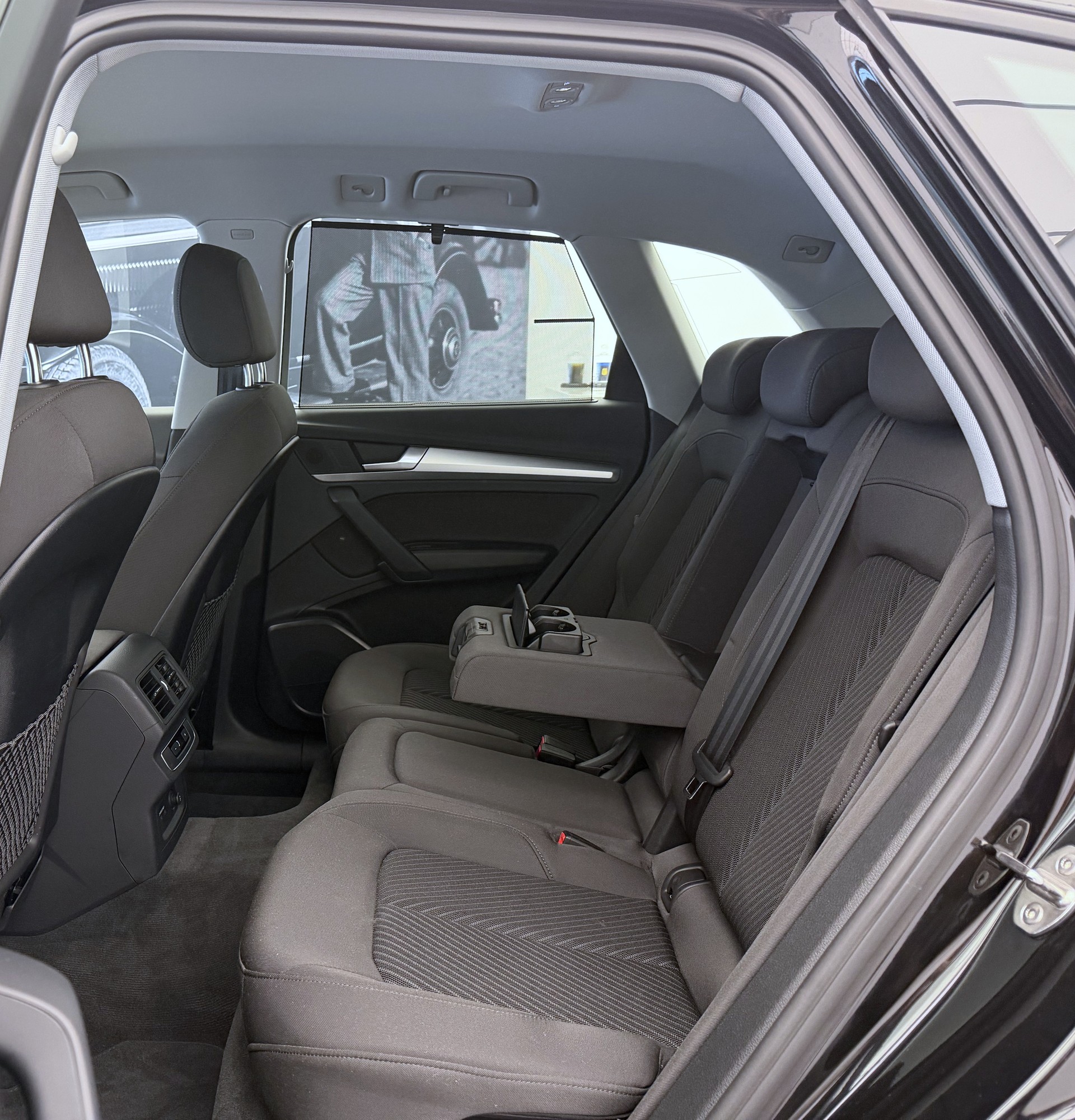 AUDI Q5 40 TDI quattro S-tronic-image-19