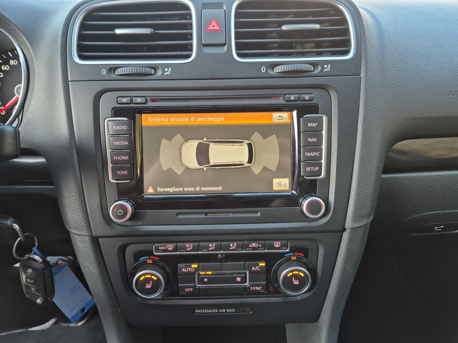 VW Golf Variant 1.2 TSI BlueMotion Technology Team-image-15