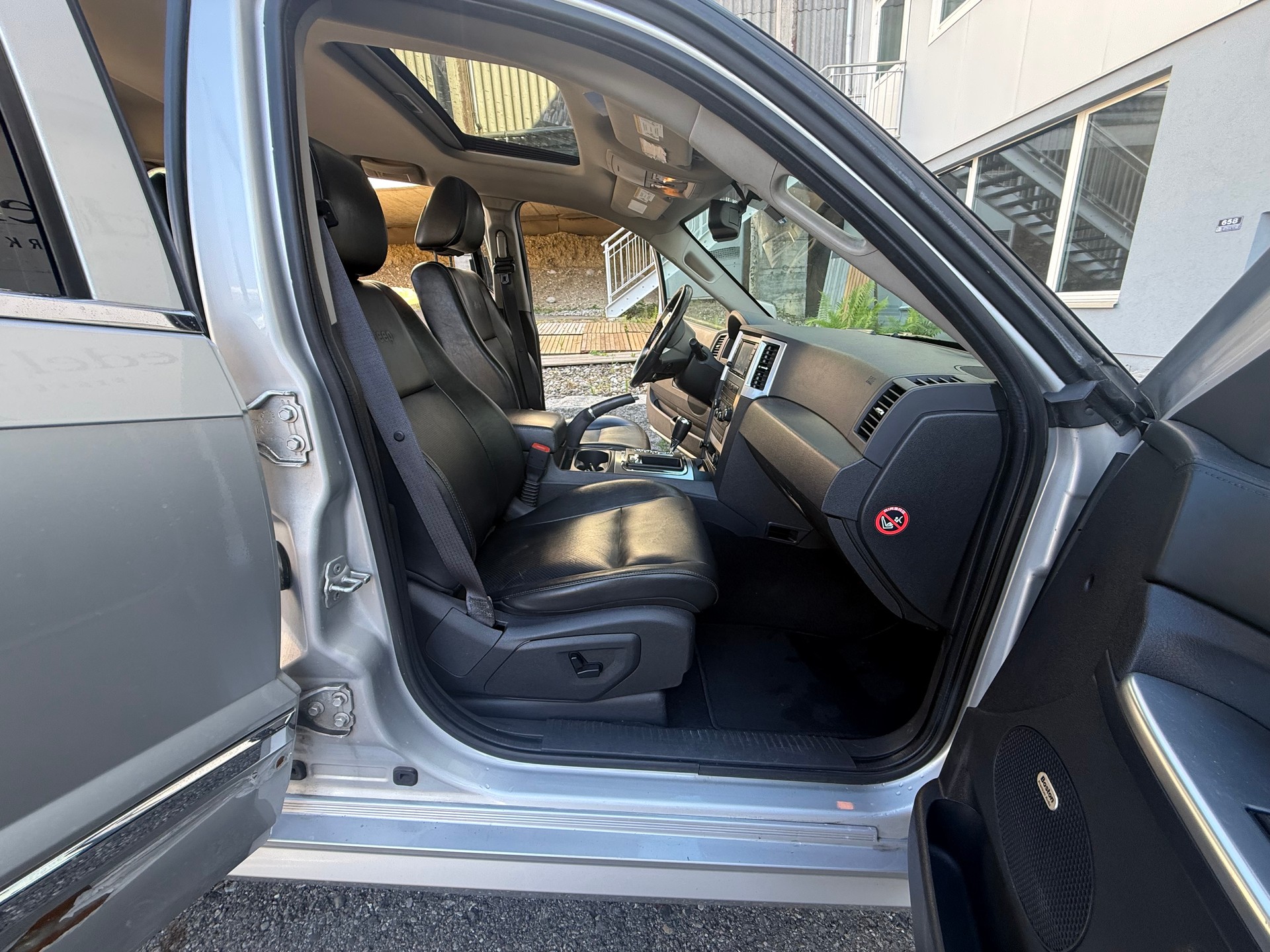 JEEP Gr.Cherokee 3.0 CRD Limited Automatic-image-8