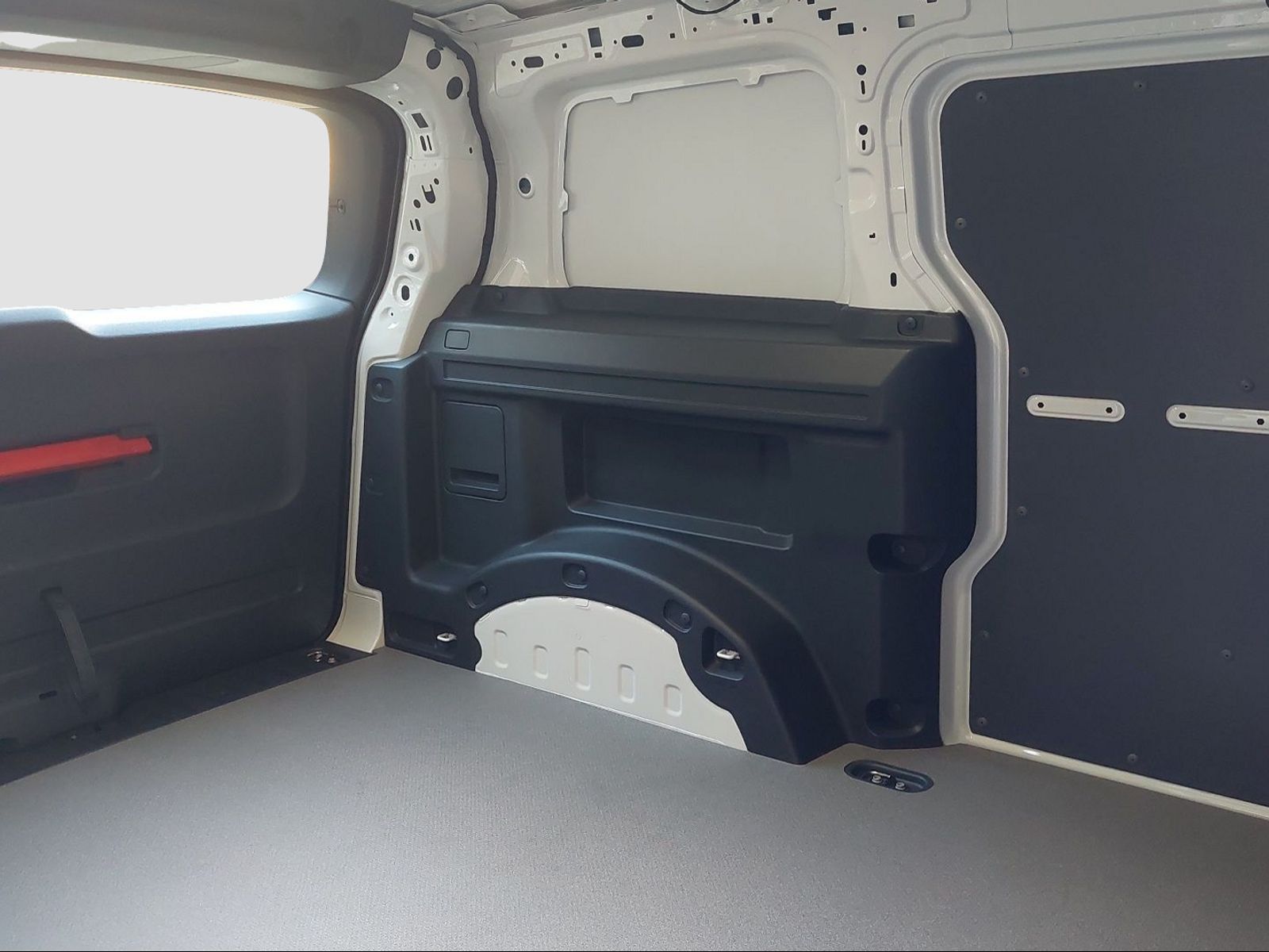 VW ID. Buzz Cargo Pro-image-6