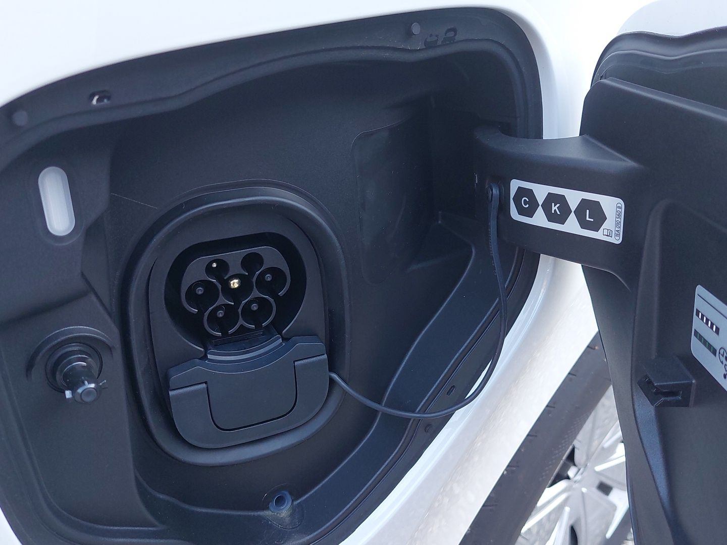 VW ID. Buzz Cargo Pro-image-11