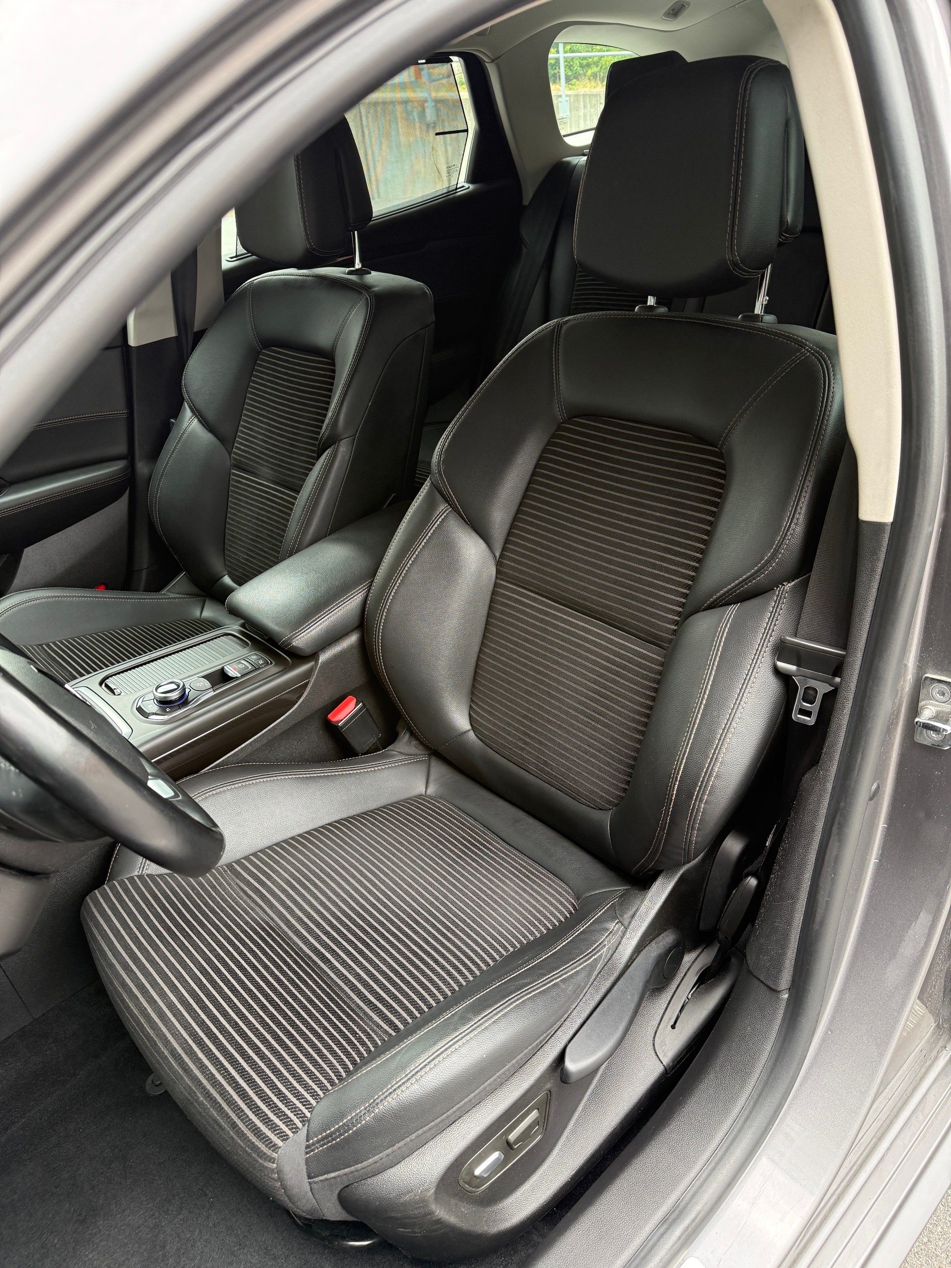 RENAULT Talisman Grandtour 1.6 dCi Intens EDC-image-10