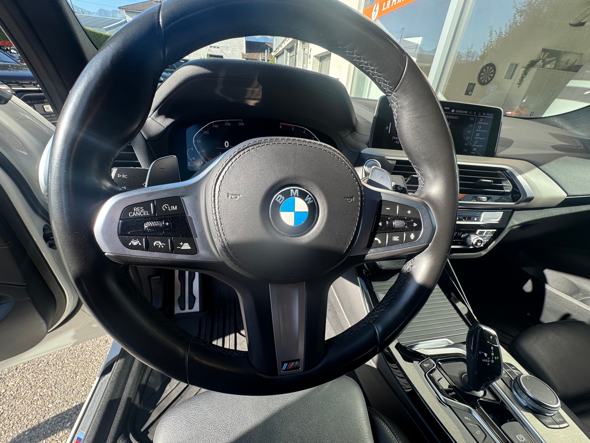 BMW X3 xDrive 20d Individual M Sport Steptronic-image-7