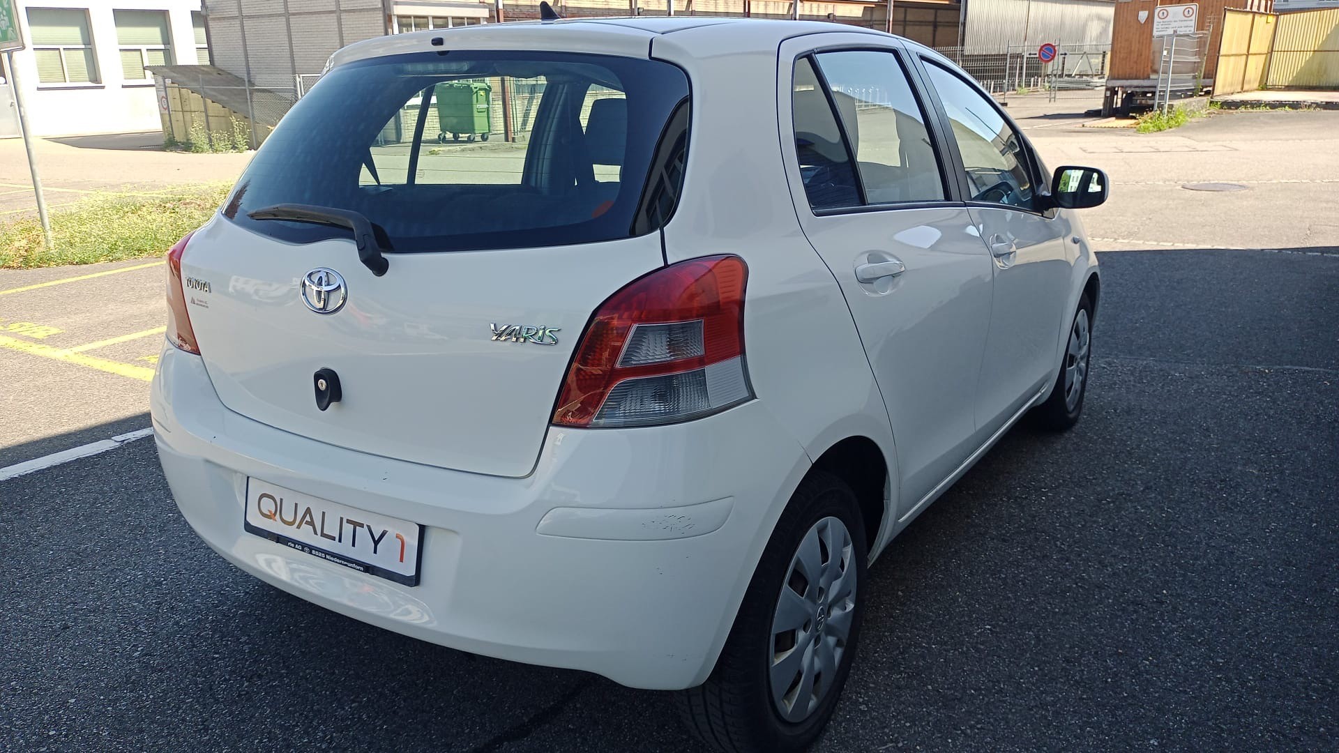 TOYOTA Yaris 1.33 Linea Sol-image-5