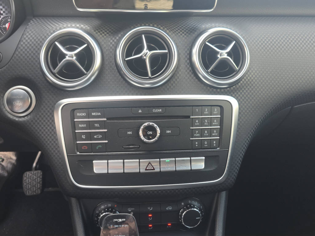 MERCEDES-BENZ A 200 Night Star-image-18