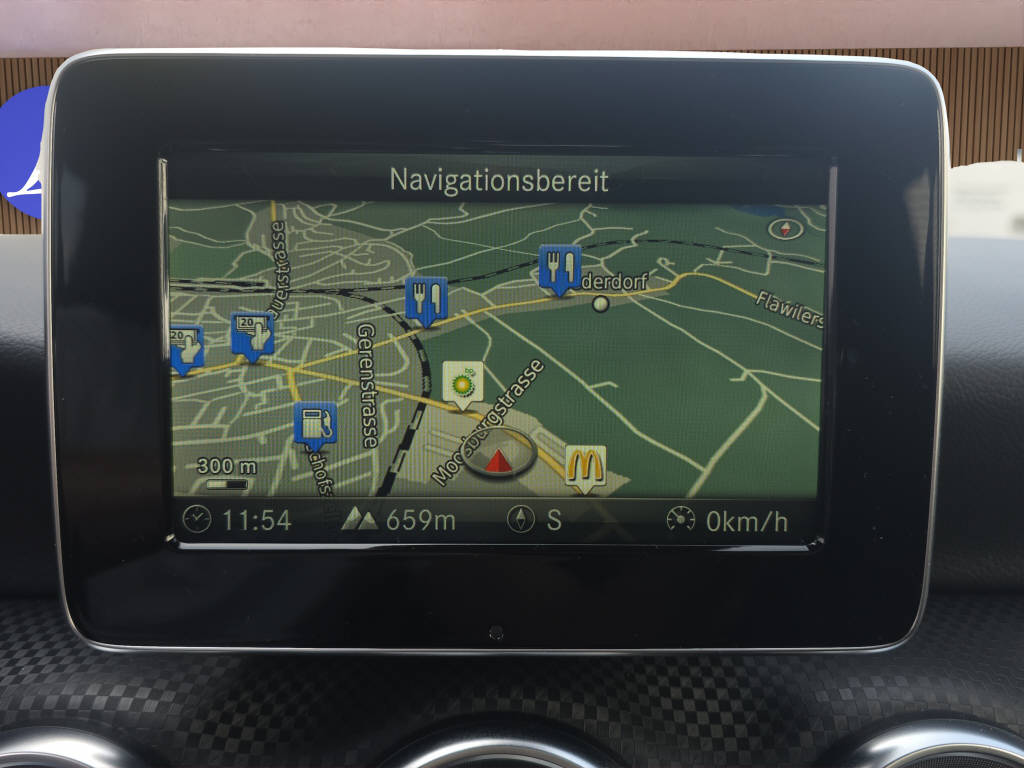 MERCEDES-BENZ A 200 Night Star-image-17