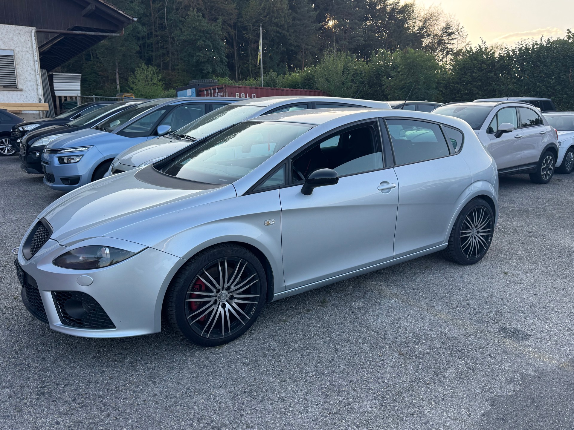 SEAT Leon 2.0 TSI Cupra-image-2