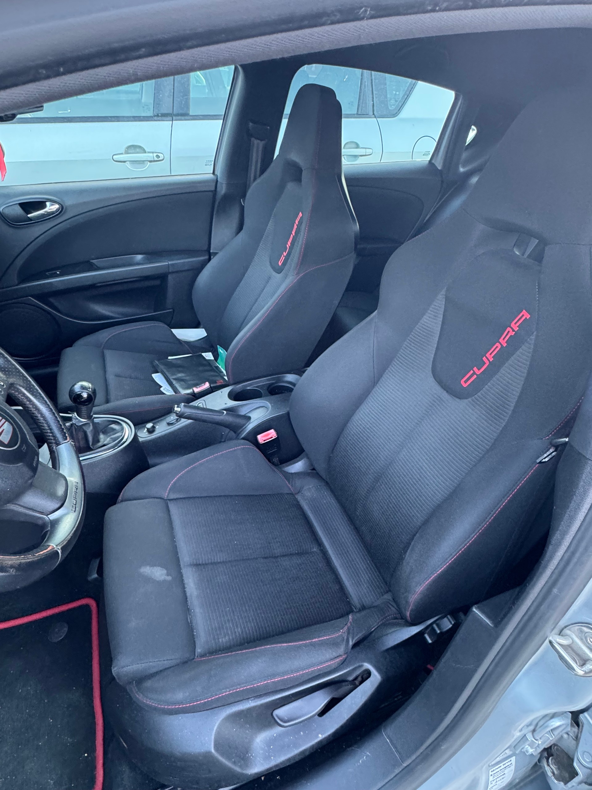 SEAT Leon 2.0 TSI Cupra-image-9