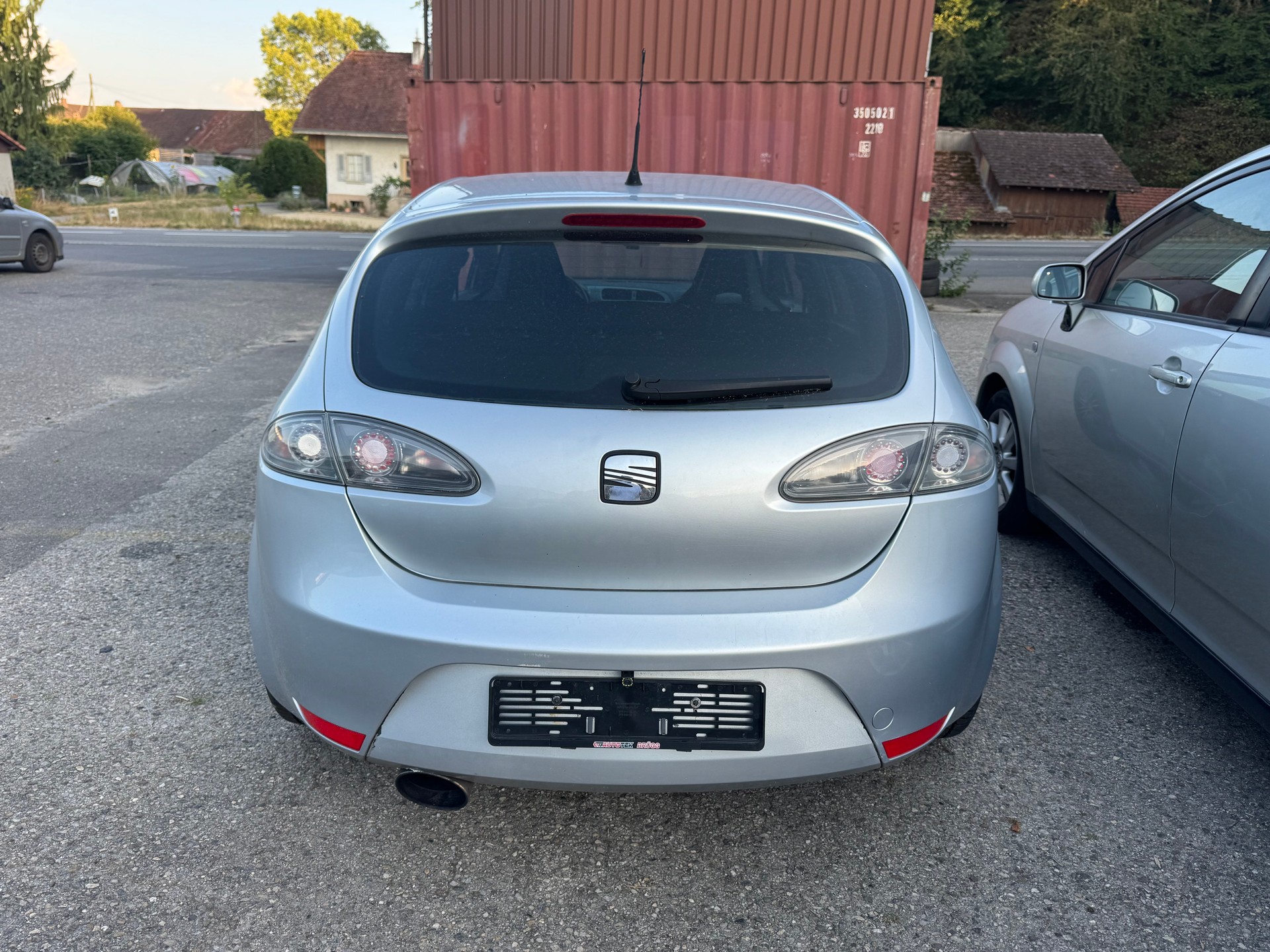 SEAT Leon 2.0 TSI Cupra-image-4