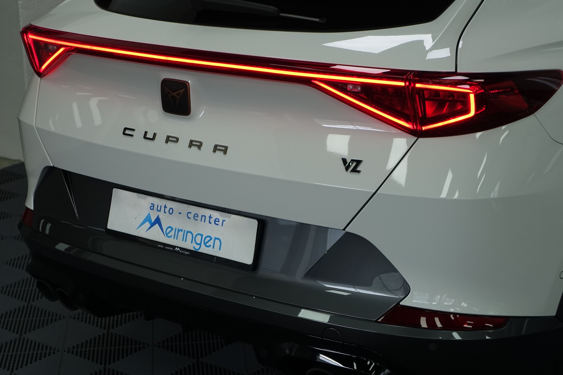 CUPRA Formentor 2.0 TSI VZ 4Drive DSG-image-8