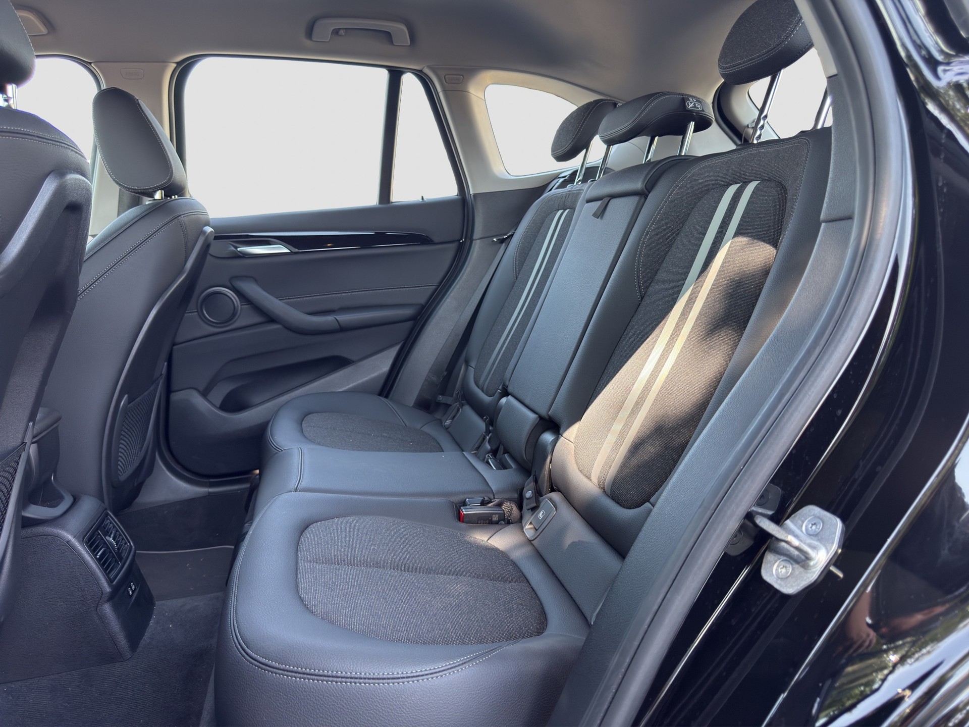 BMW X1 xDrive 18d Sport Line Steptronic-image-11