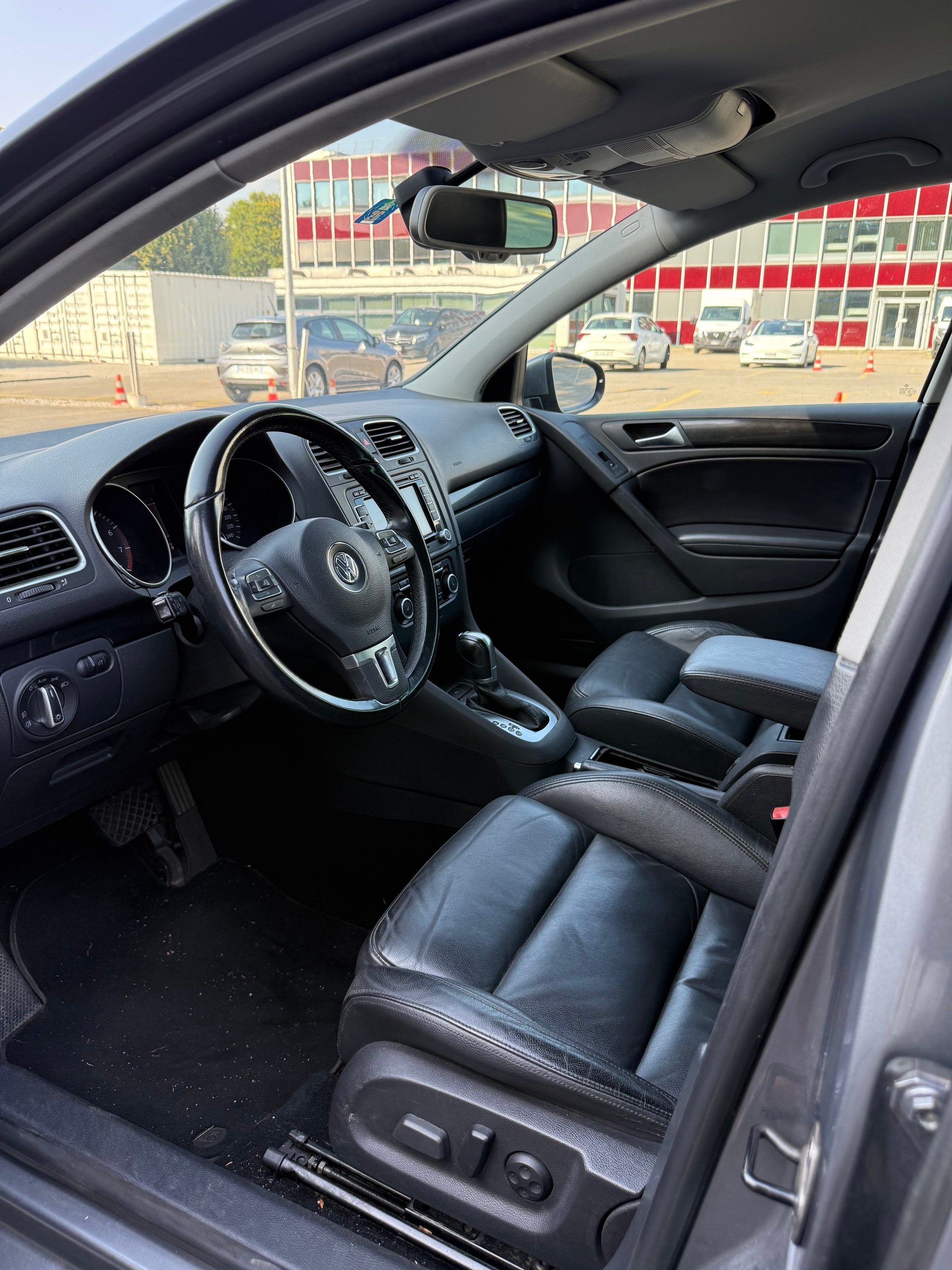 VW Golf 1.4 TSI Highline DSG-image-9