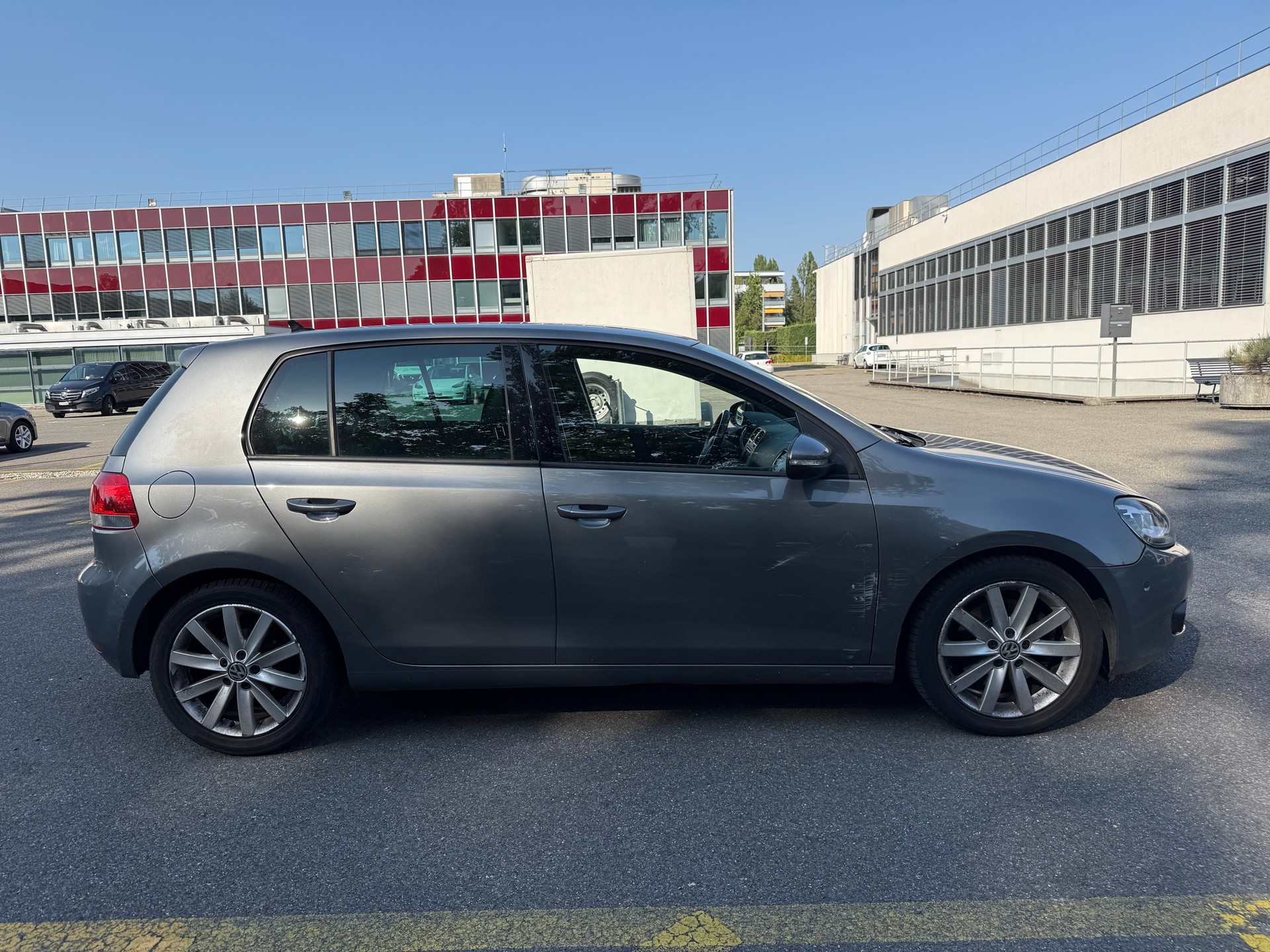 VW Golf 1.4 TSI Highline DSG-image-4